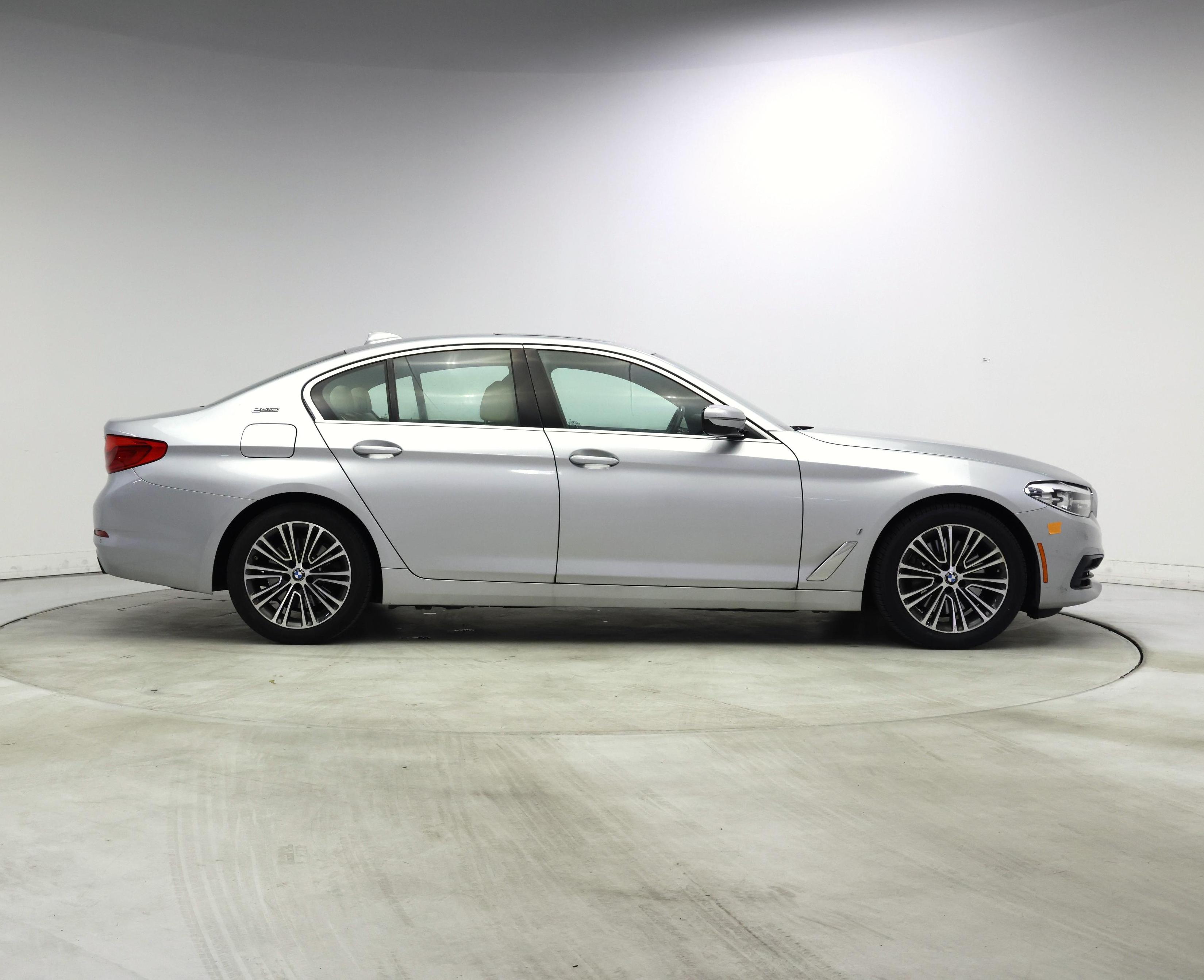 Thumbnail: 2019 BMW 5 Series - 7