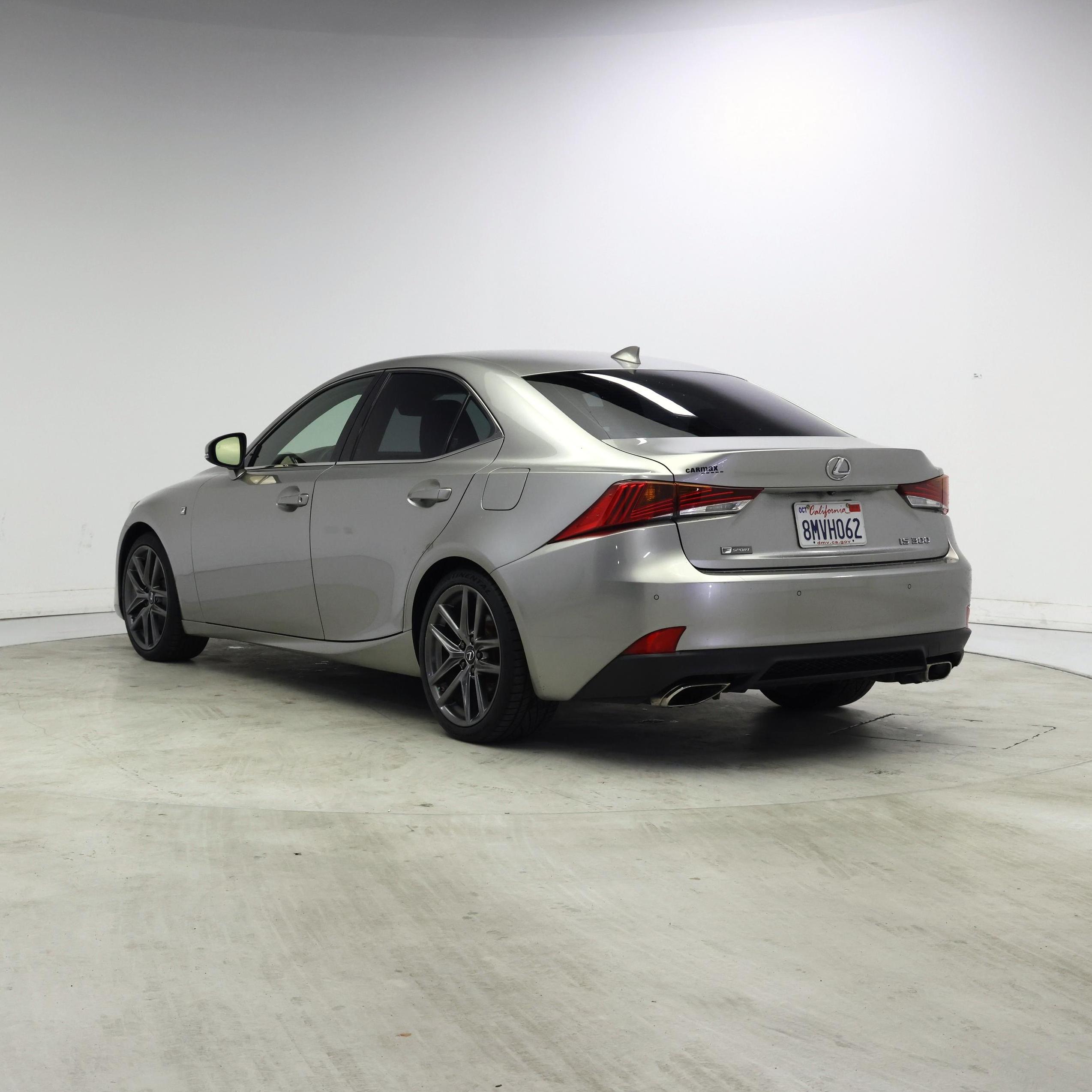 Thumbnail: 2019 Lexus IS - 2