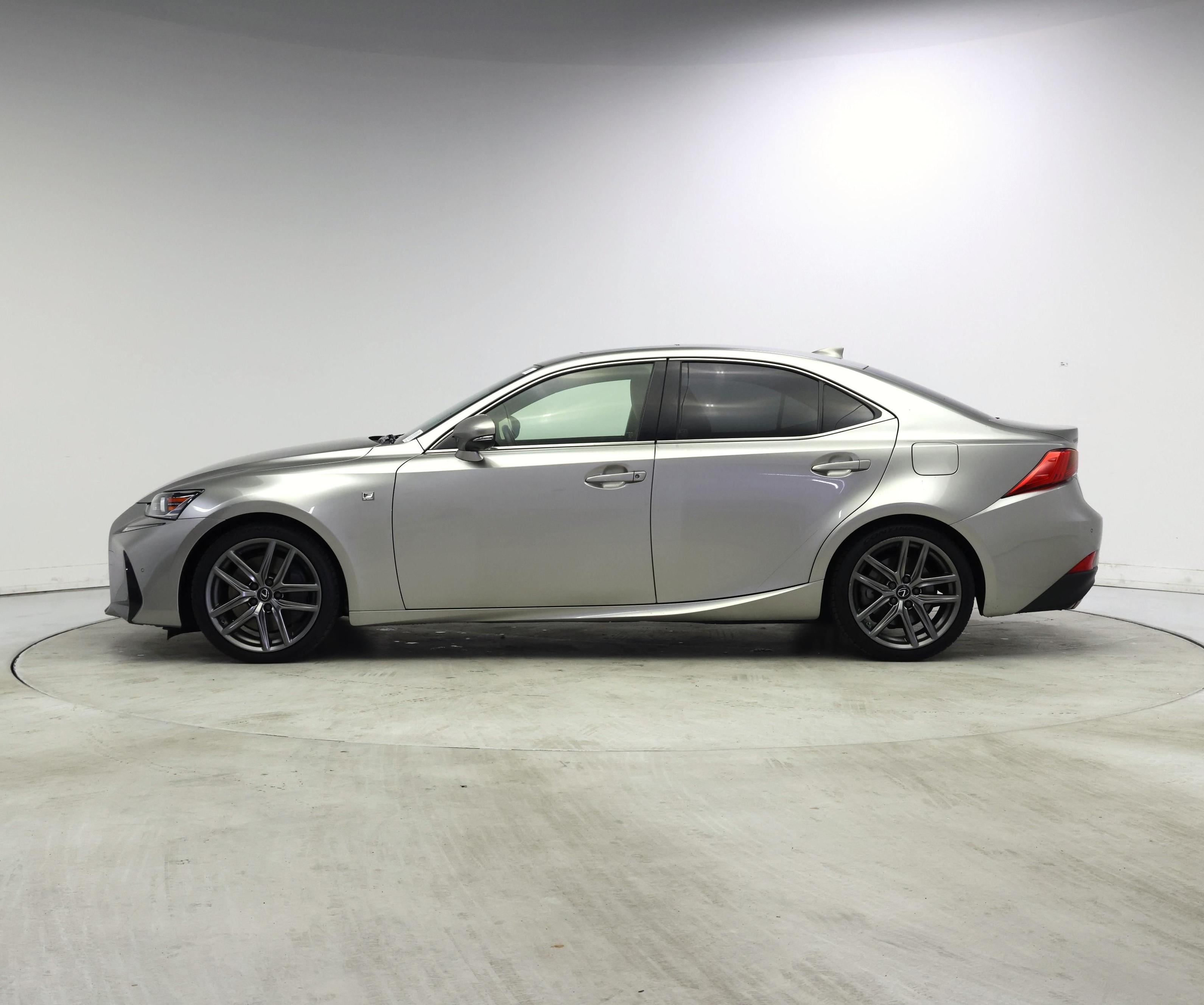 Thumbnail: 2019 Lexus IS - 3