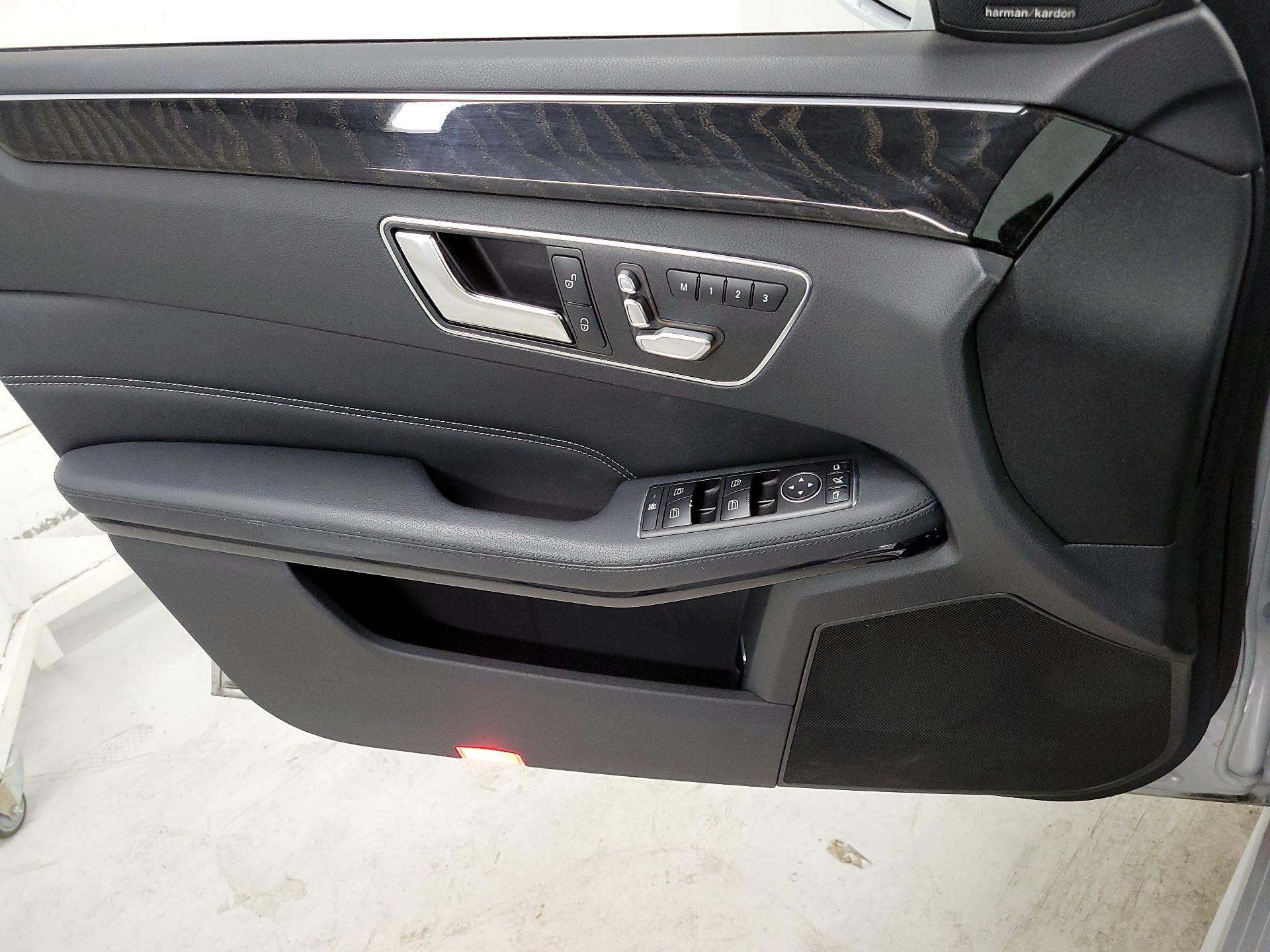 Thumbnail: 2015 Mercedes-Benz E-Class - 12