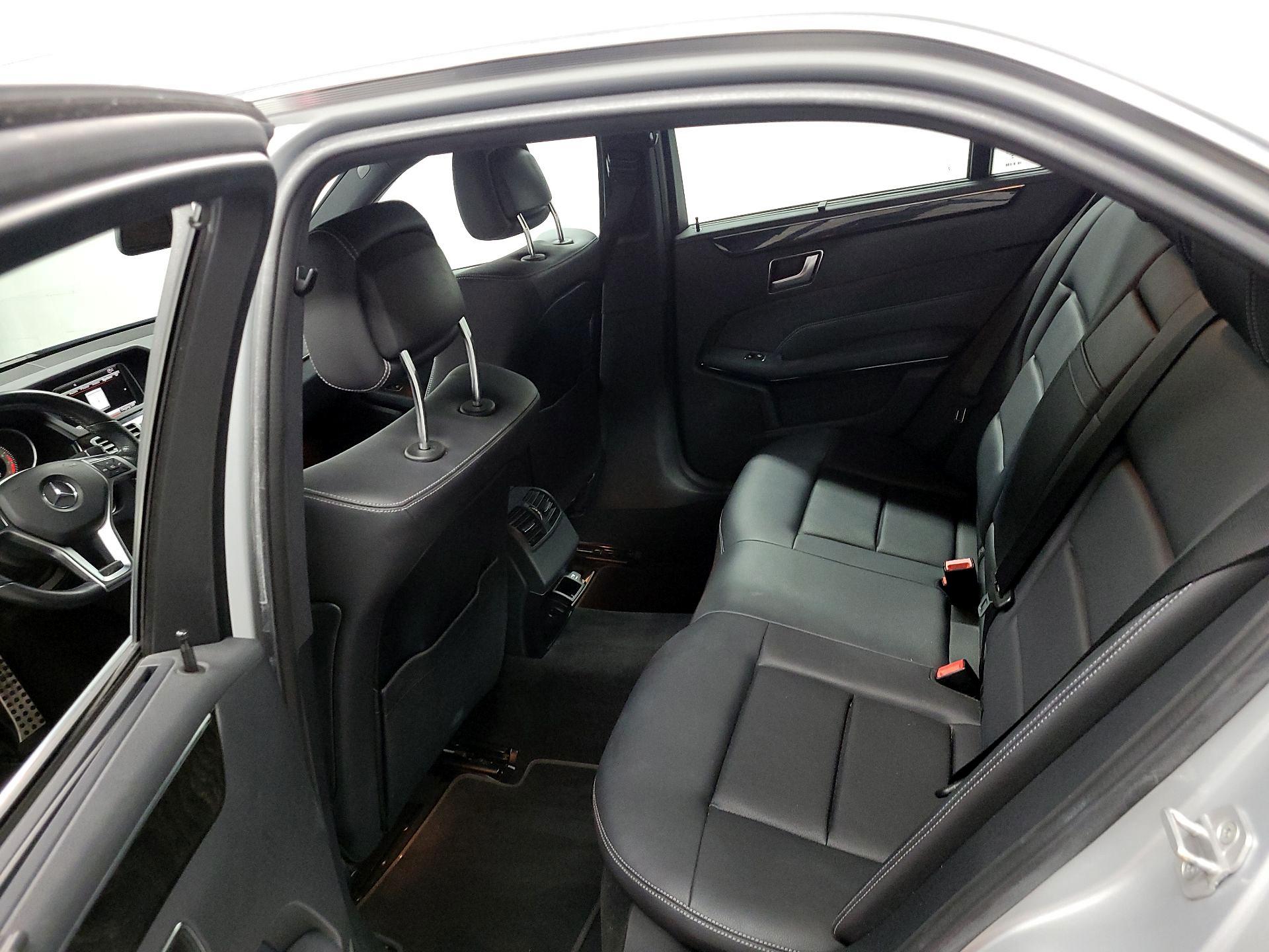 Thumbnail: 2015 Mercedes-Benz E-Class - 16