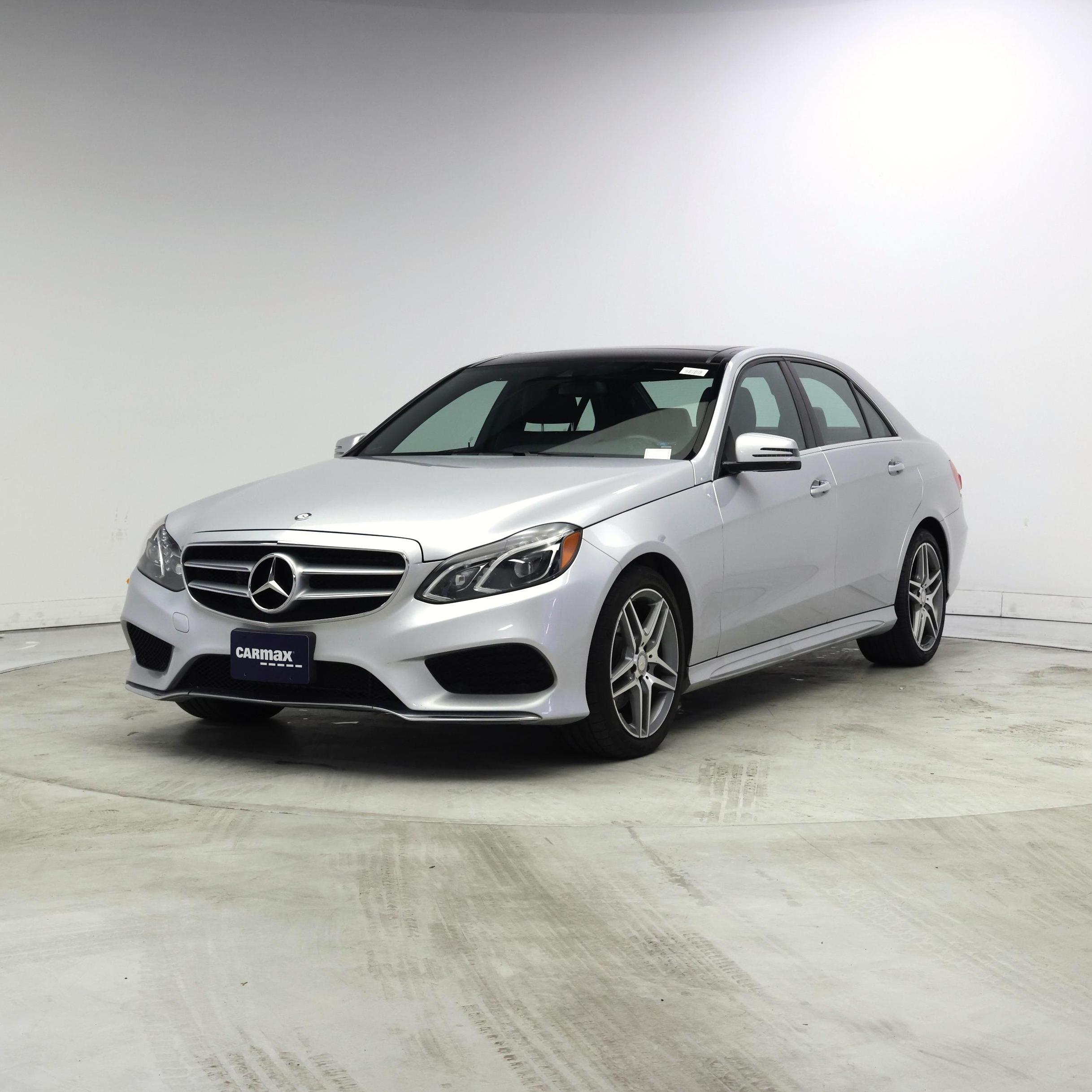 Thumbnail: 2015 Mercedes-Benz E-Class - 4