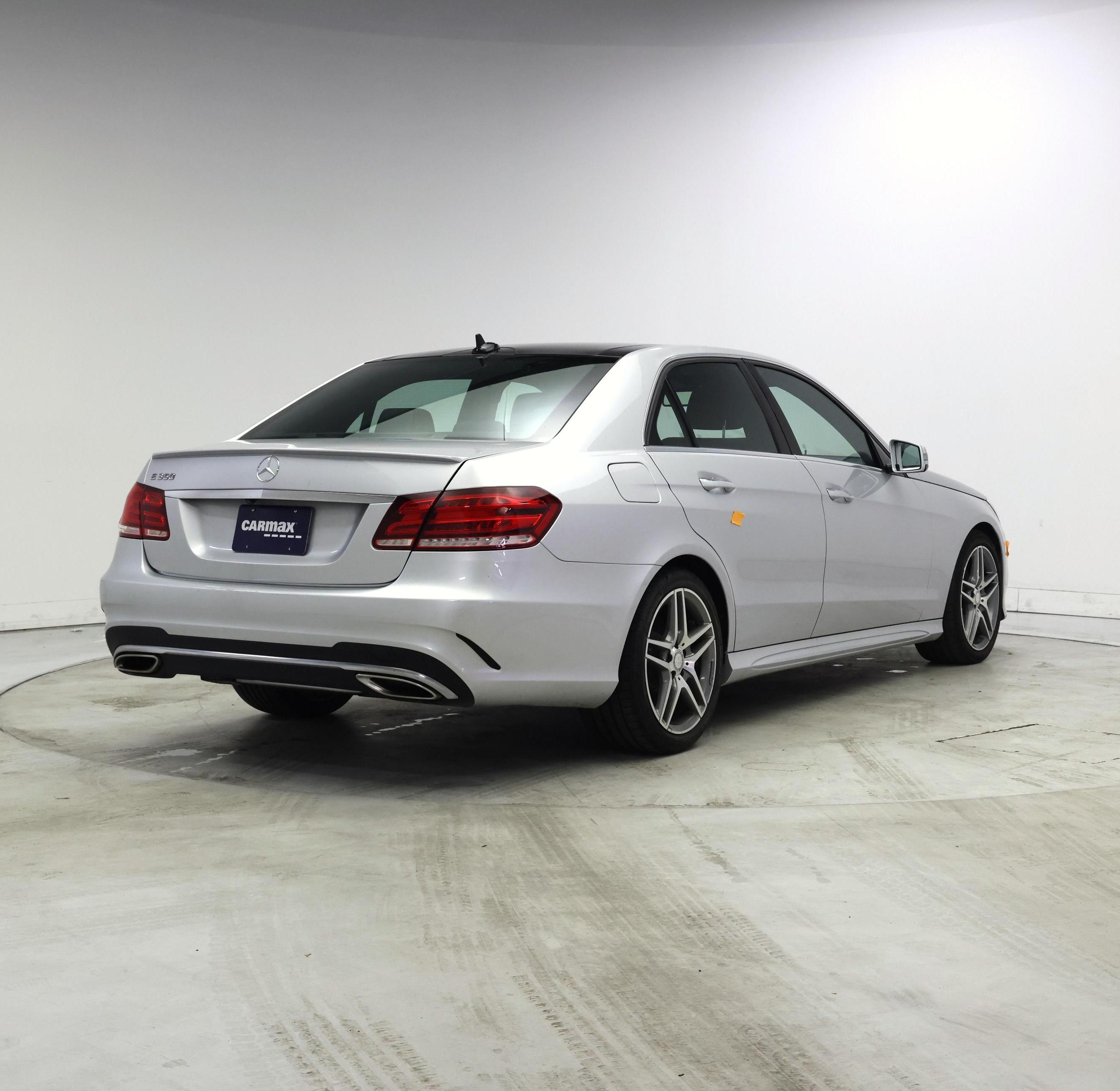 Thumbnail: 2015 Mercedes-Benz E-Class - 8