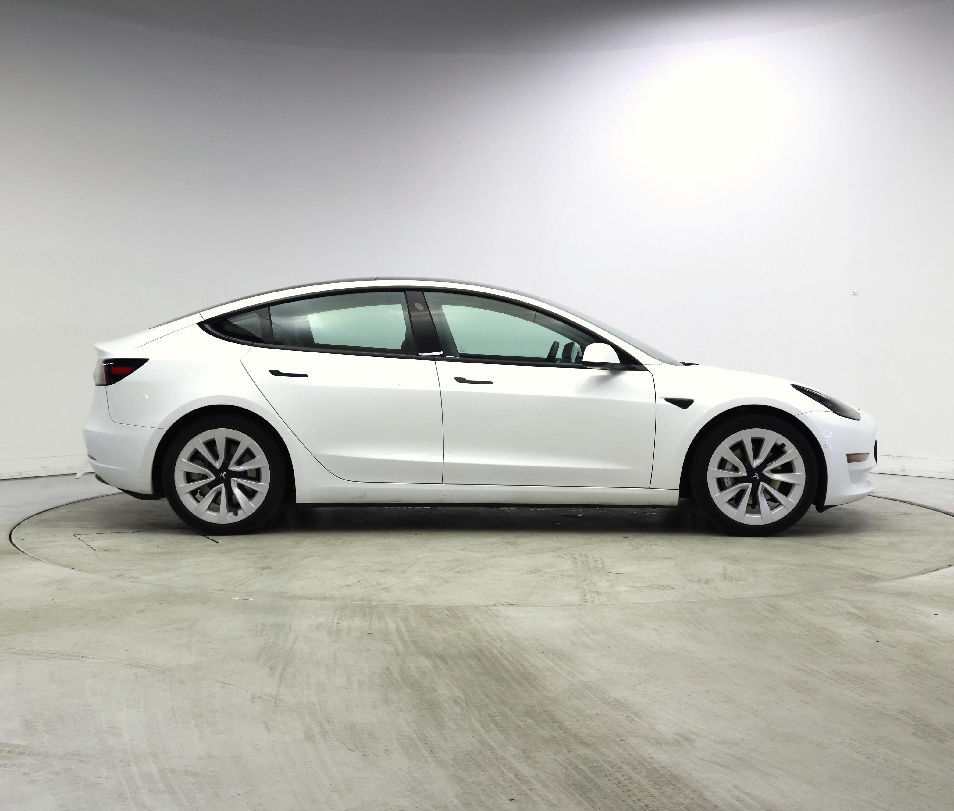 Thumbnail: 2021 Tesla Model 3 - 7