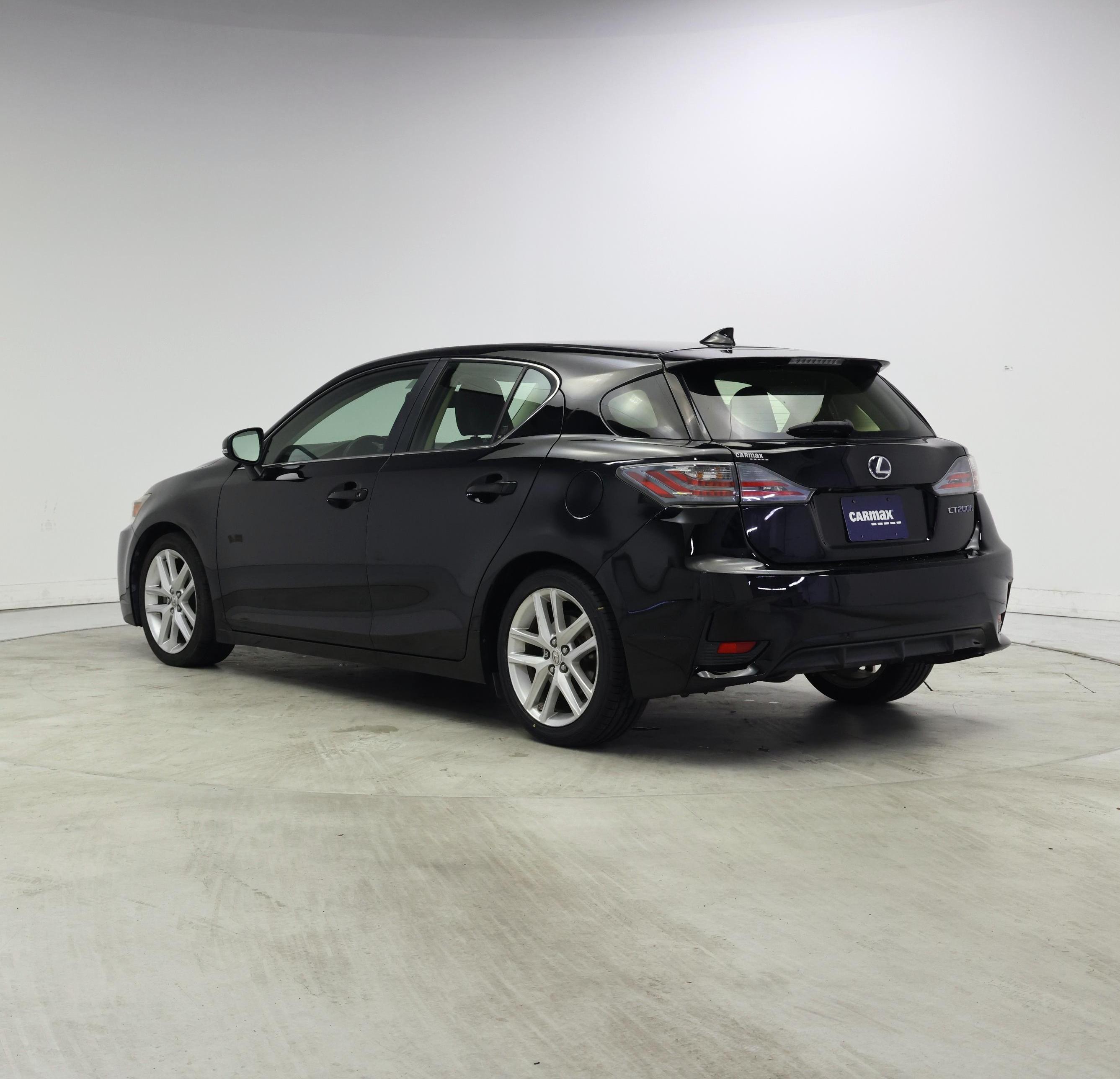Thumbnail: 2015 Lexus CT - 2