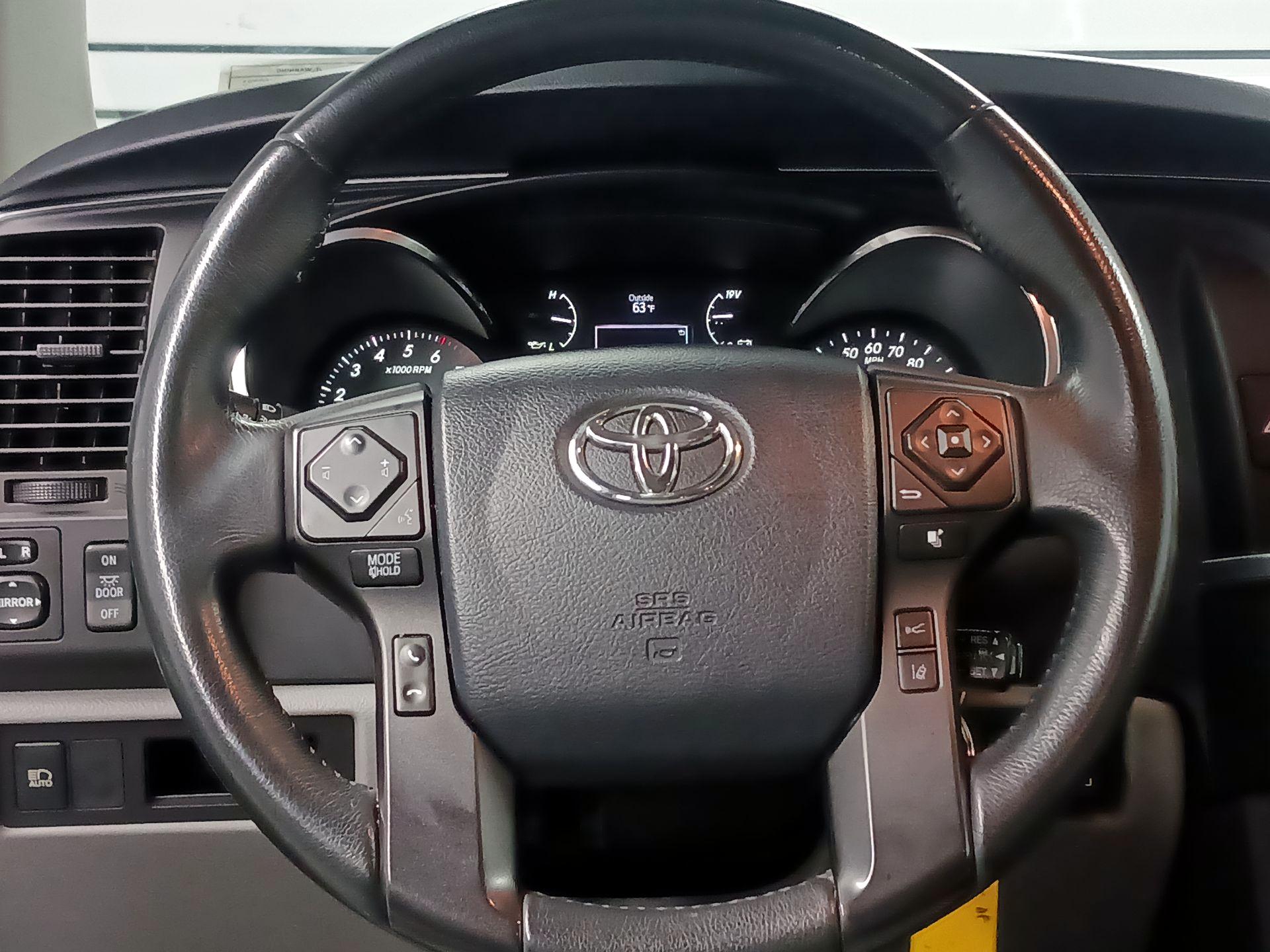Thumbnail: 2018 Toyota Sequoia - 10