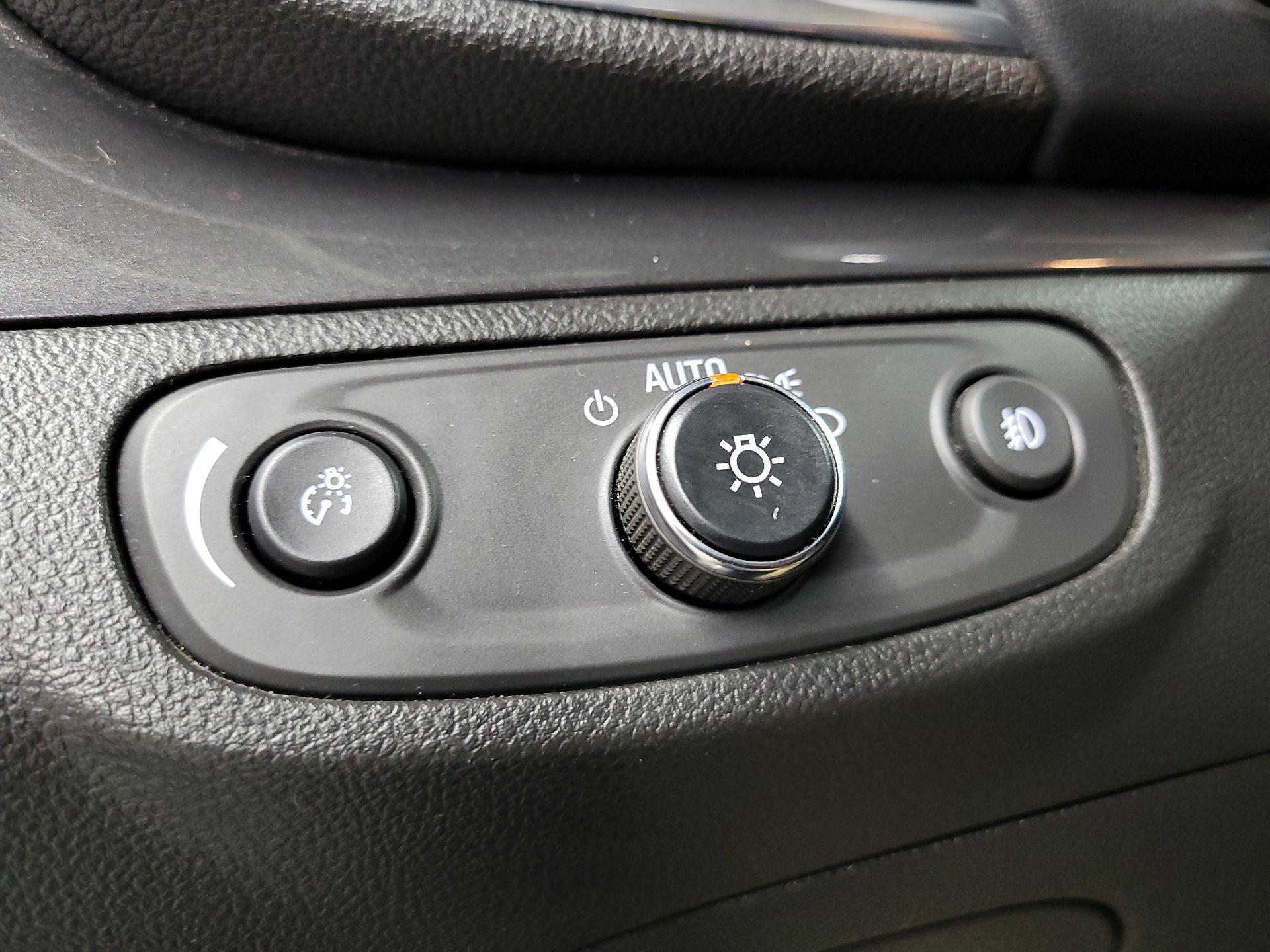 Thumbnail: 2018 Buick Encore - 13