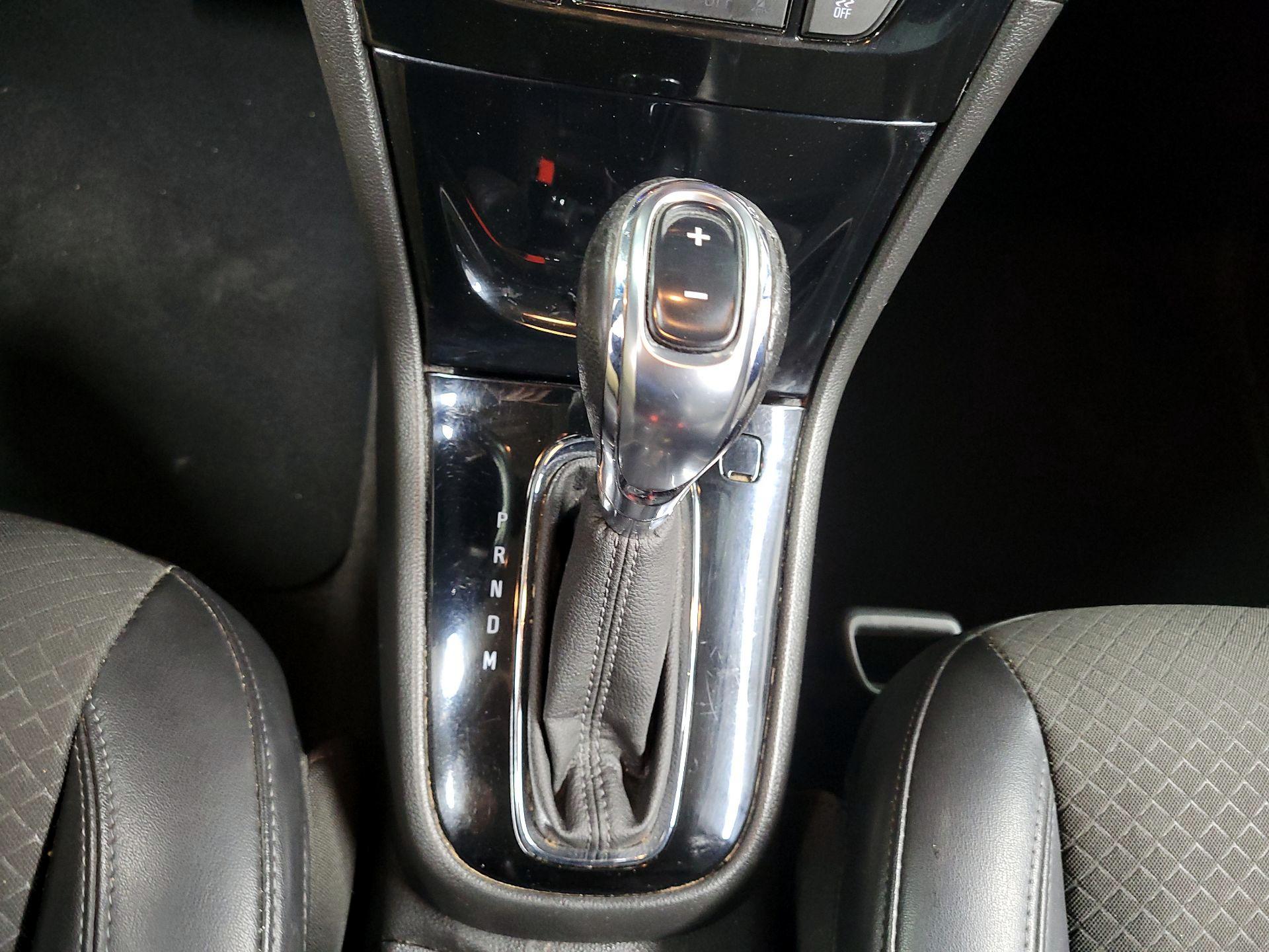 Thumbnail: 2018 Buick Encore - 17