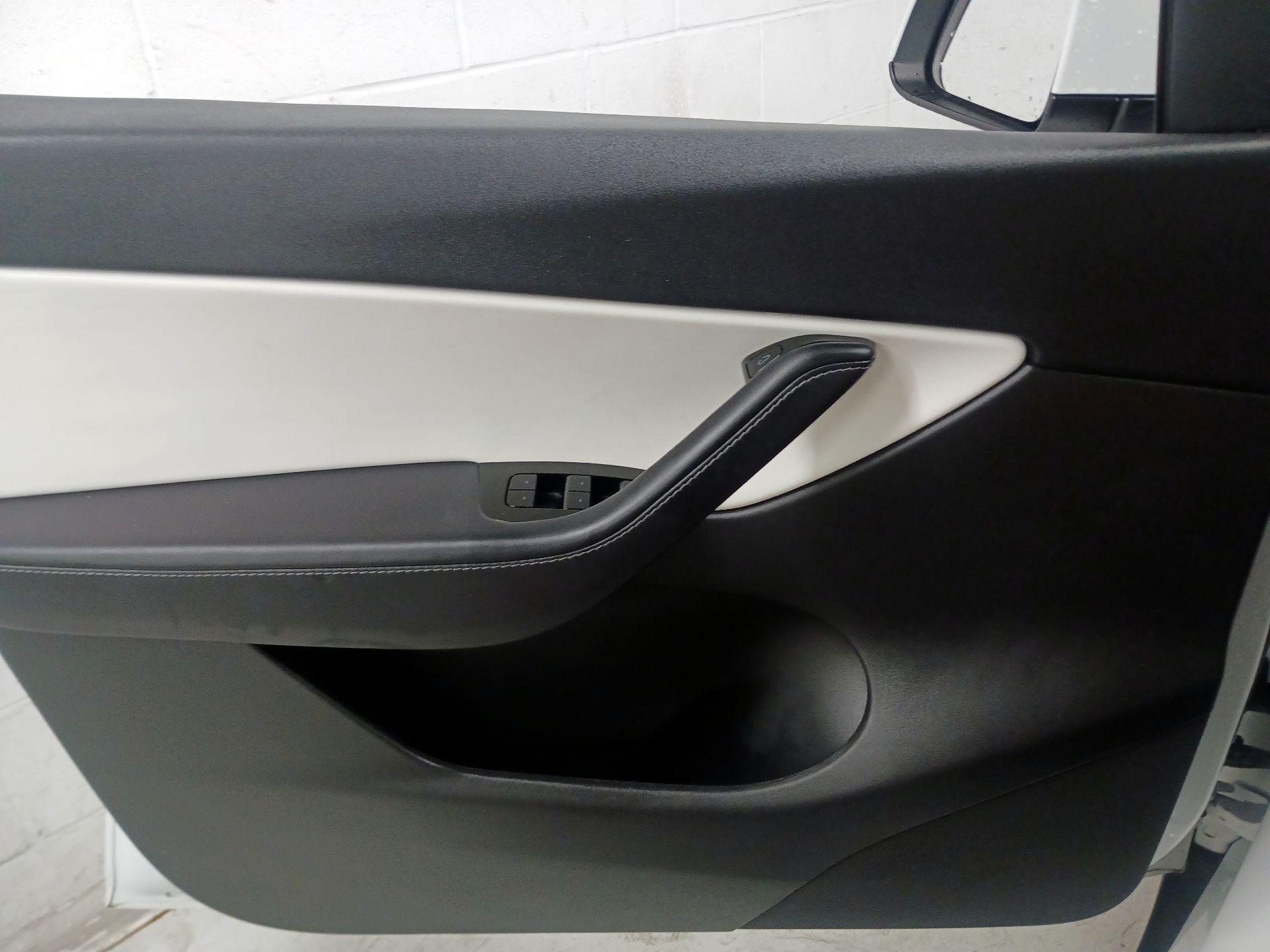 Thumbnail: 2020 Tesla Model Y - 12