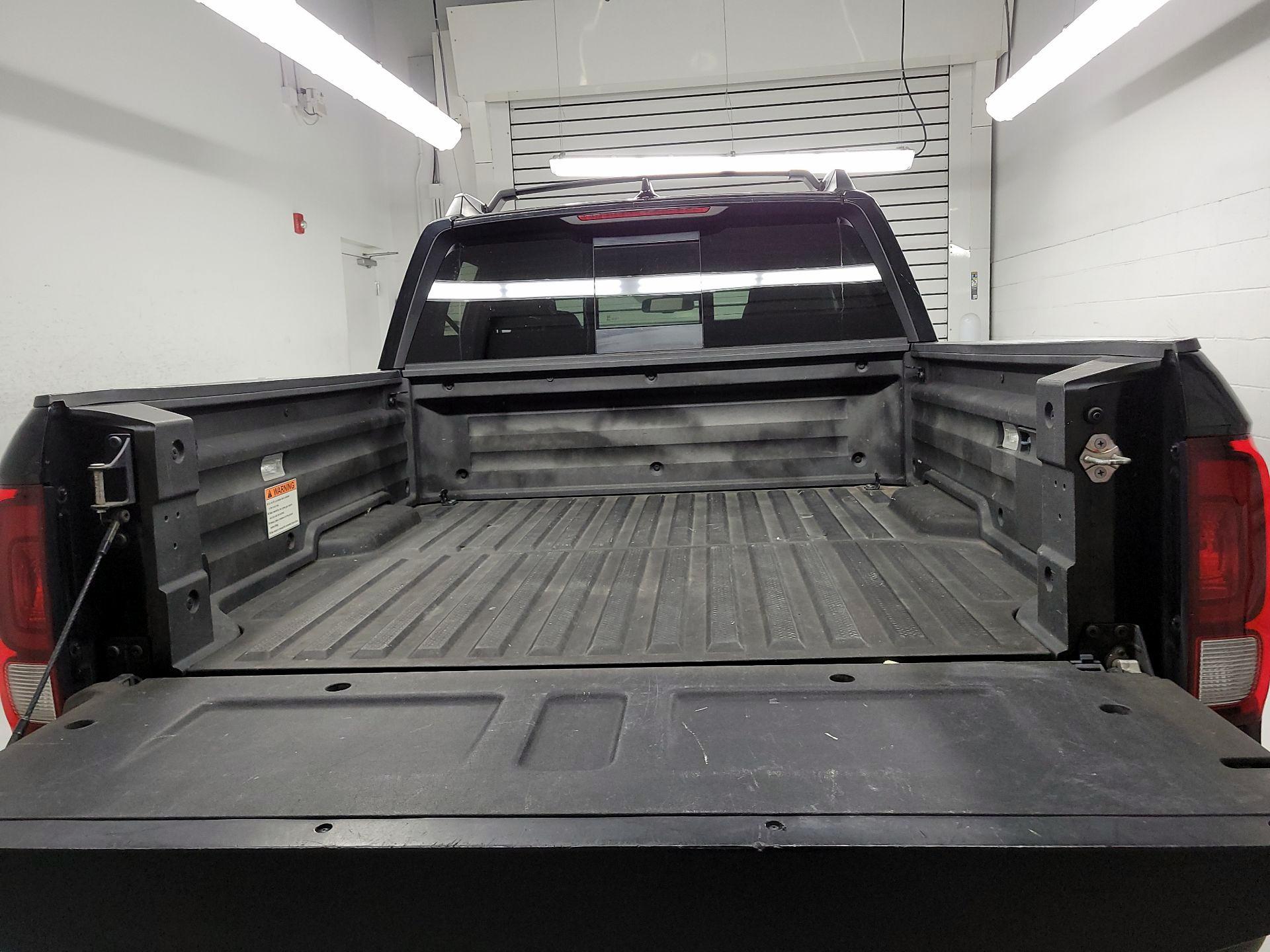 Thumbnail: 2017 Honda Ridgeline - 20