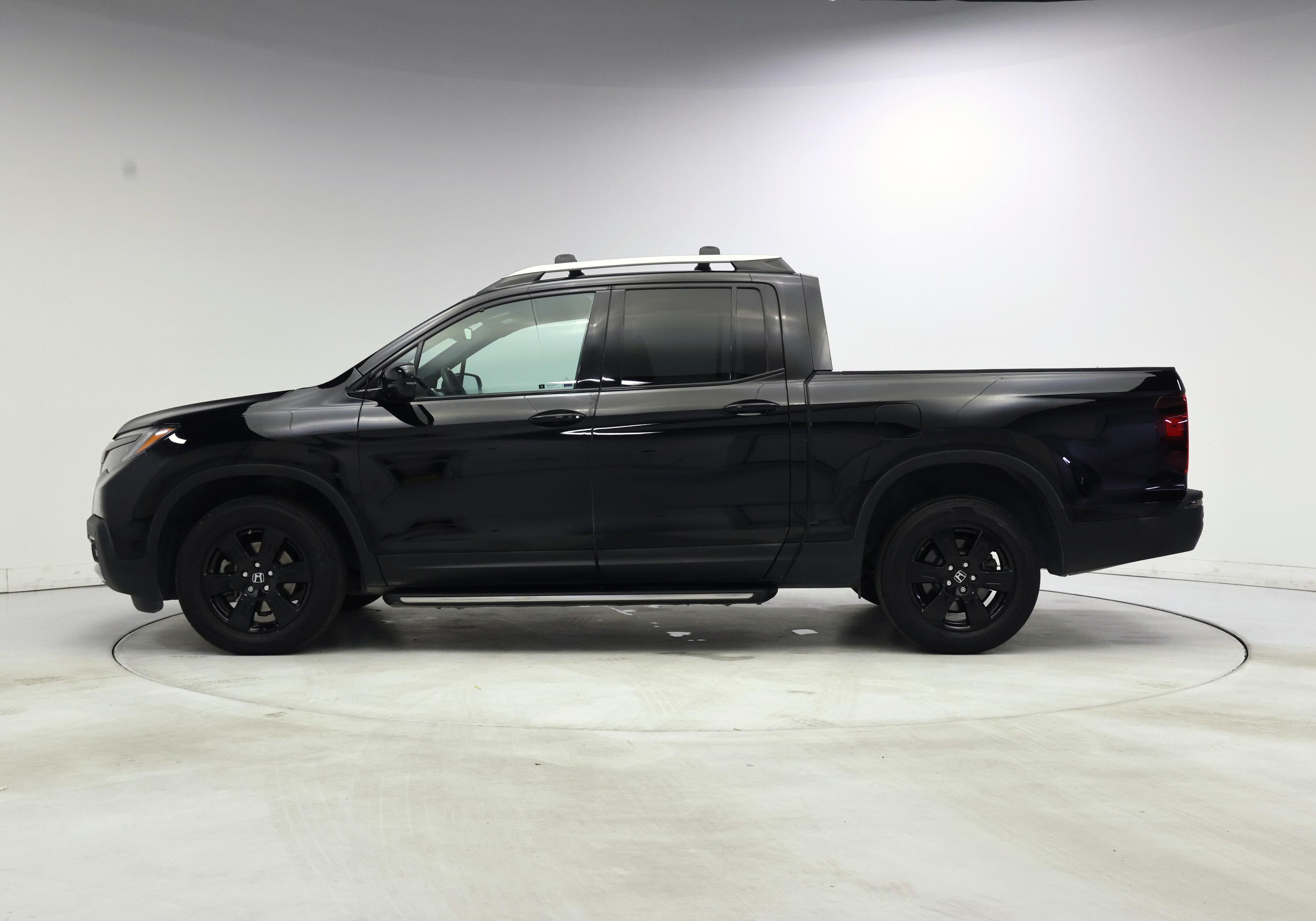 Thumbnail: 2017 Honda Ridgeline - 3