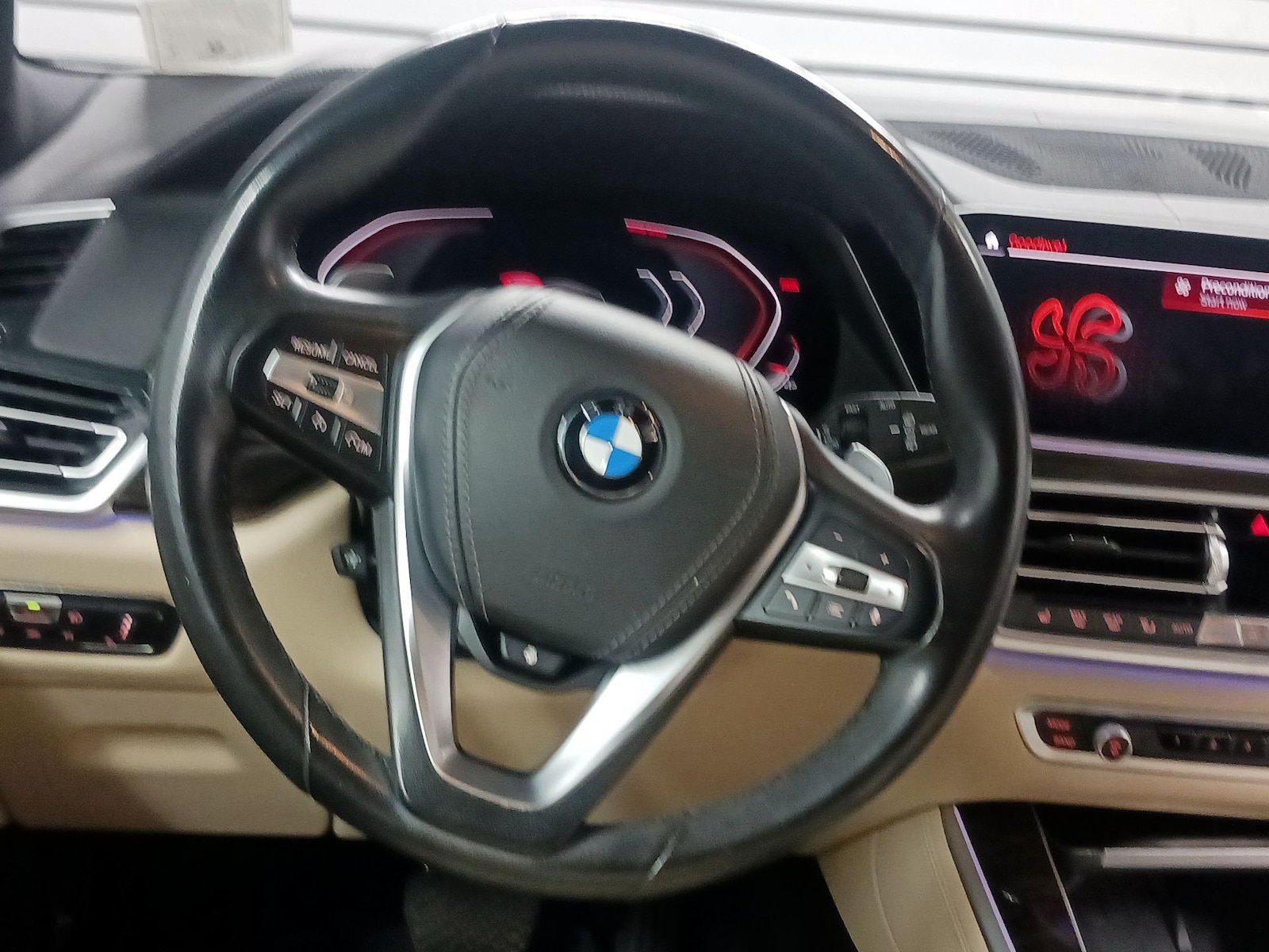 2020 BMW X5 40i - Photo 11