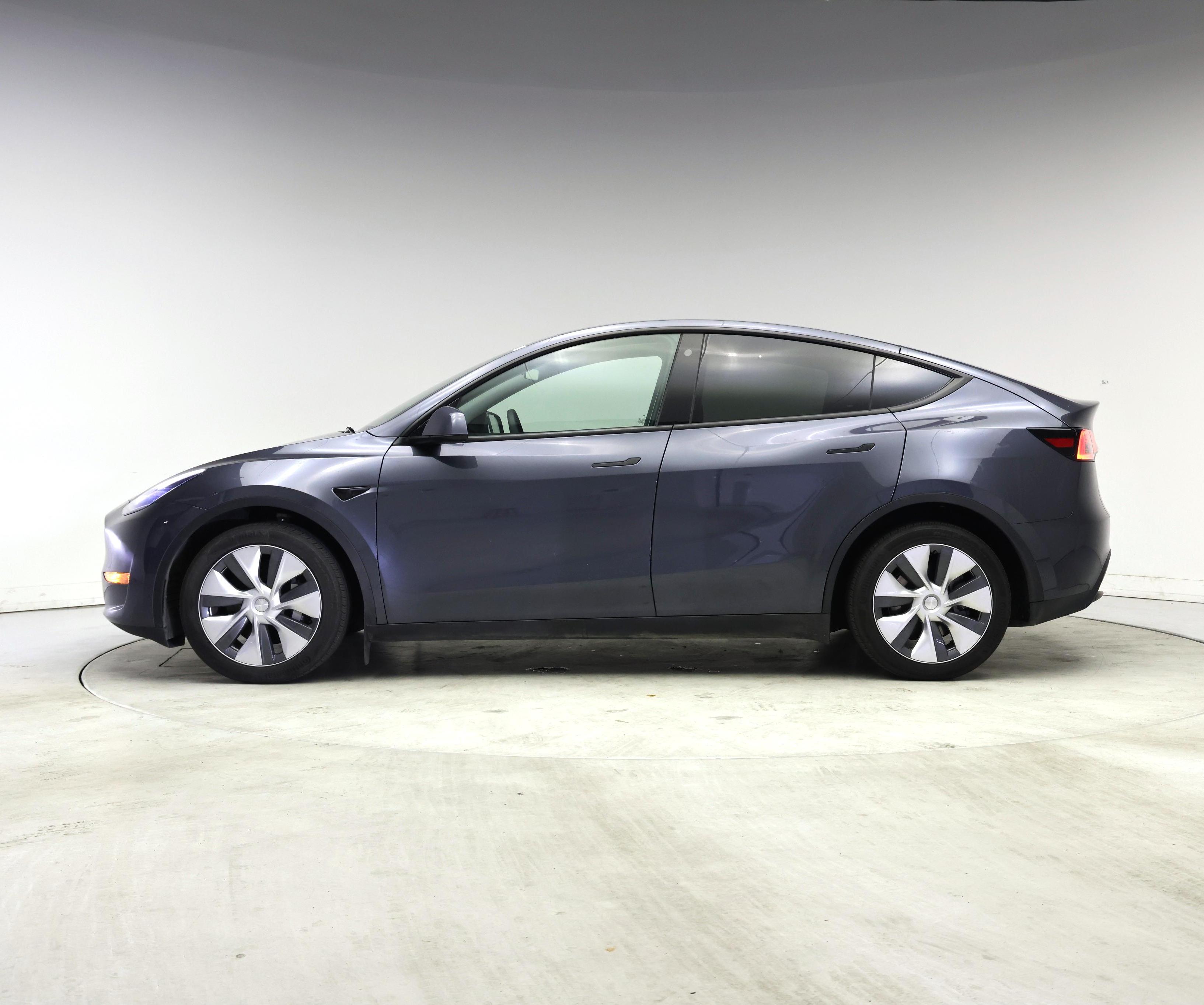 Thumbnail: 2023 Tesla Model Y - 3