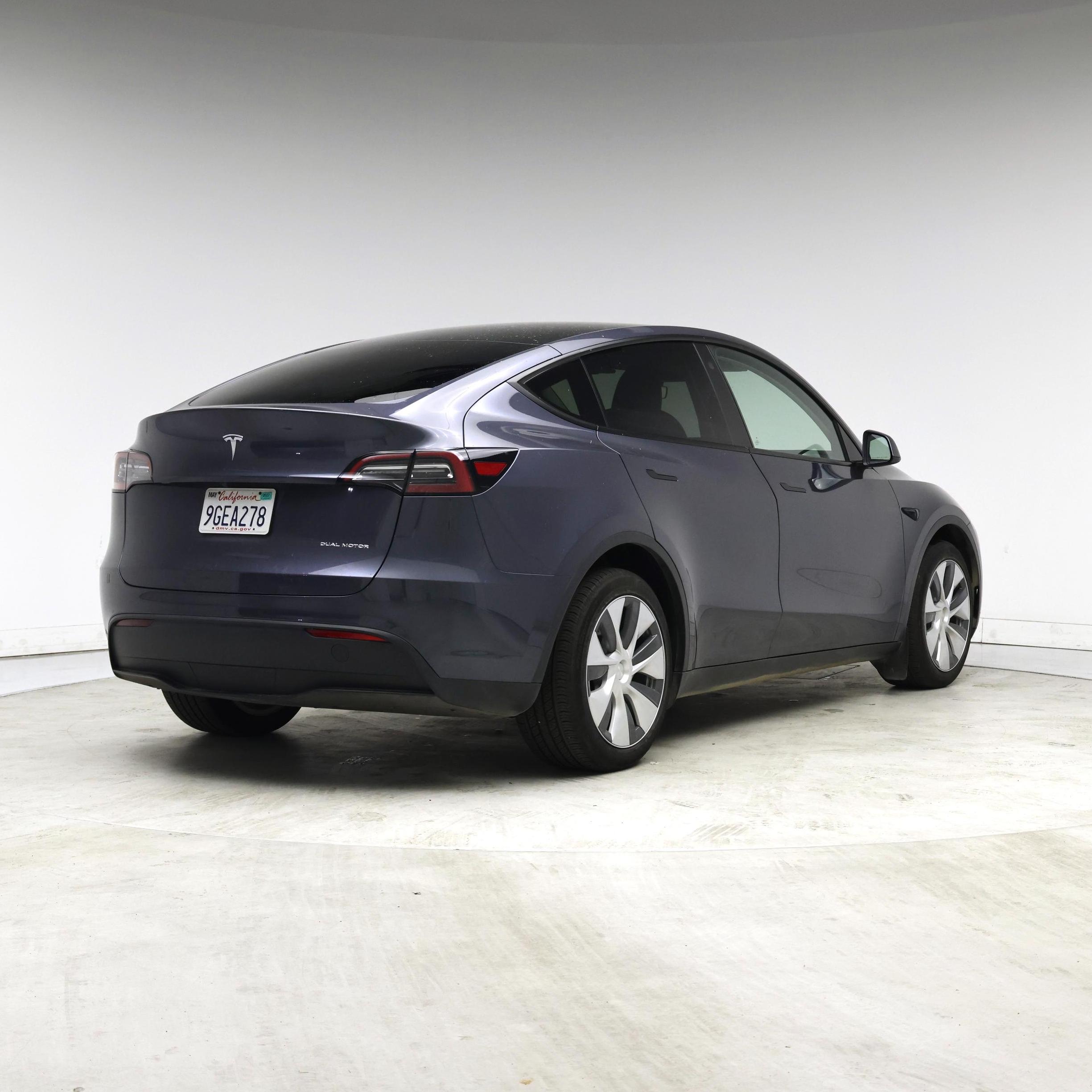 Thumbnail: 2023 Tesla Model Y - 8