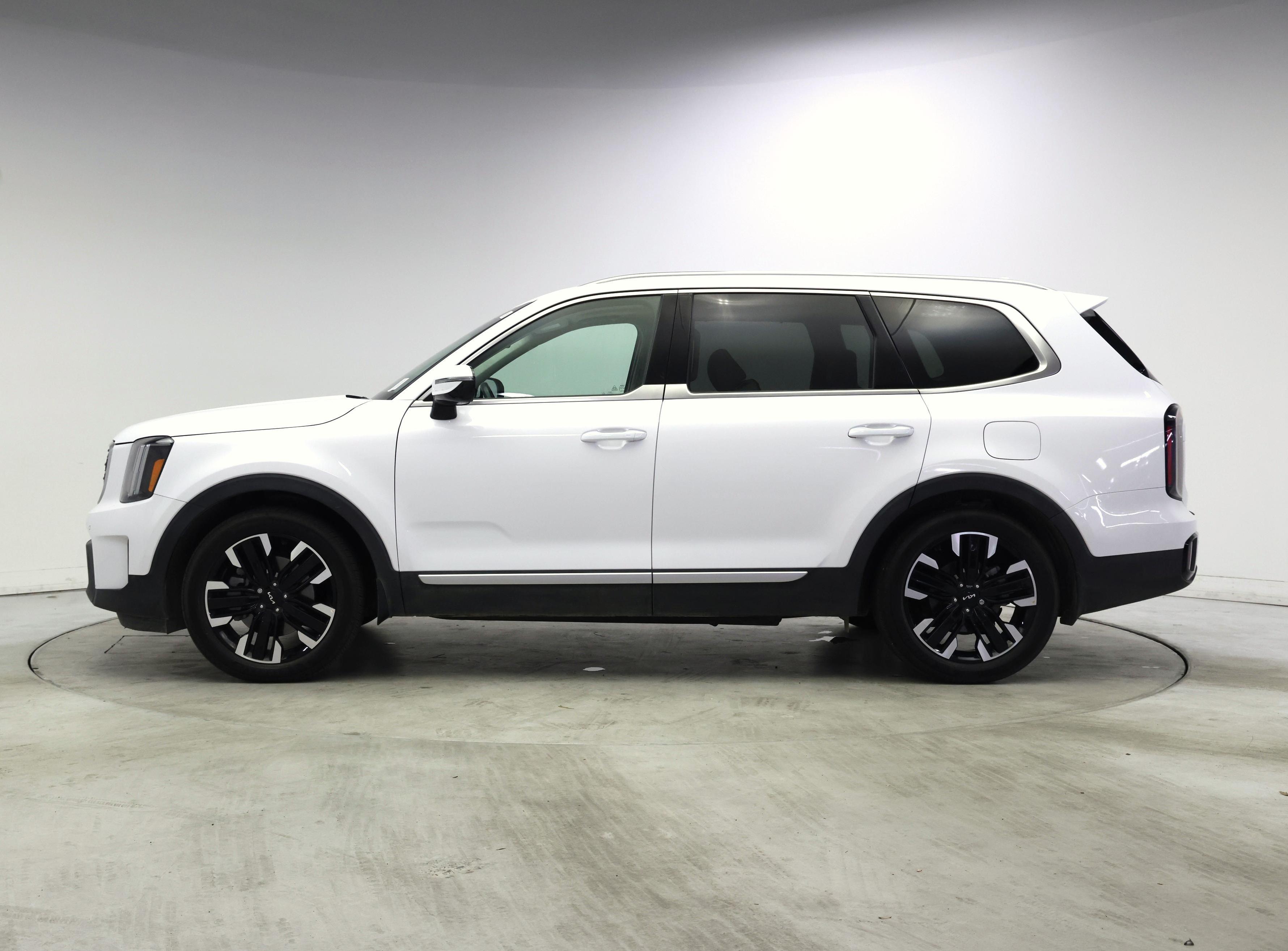 Thumbnail: 2024 Kia Telluride - 3