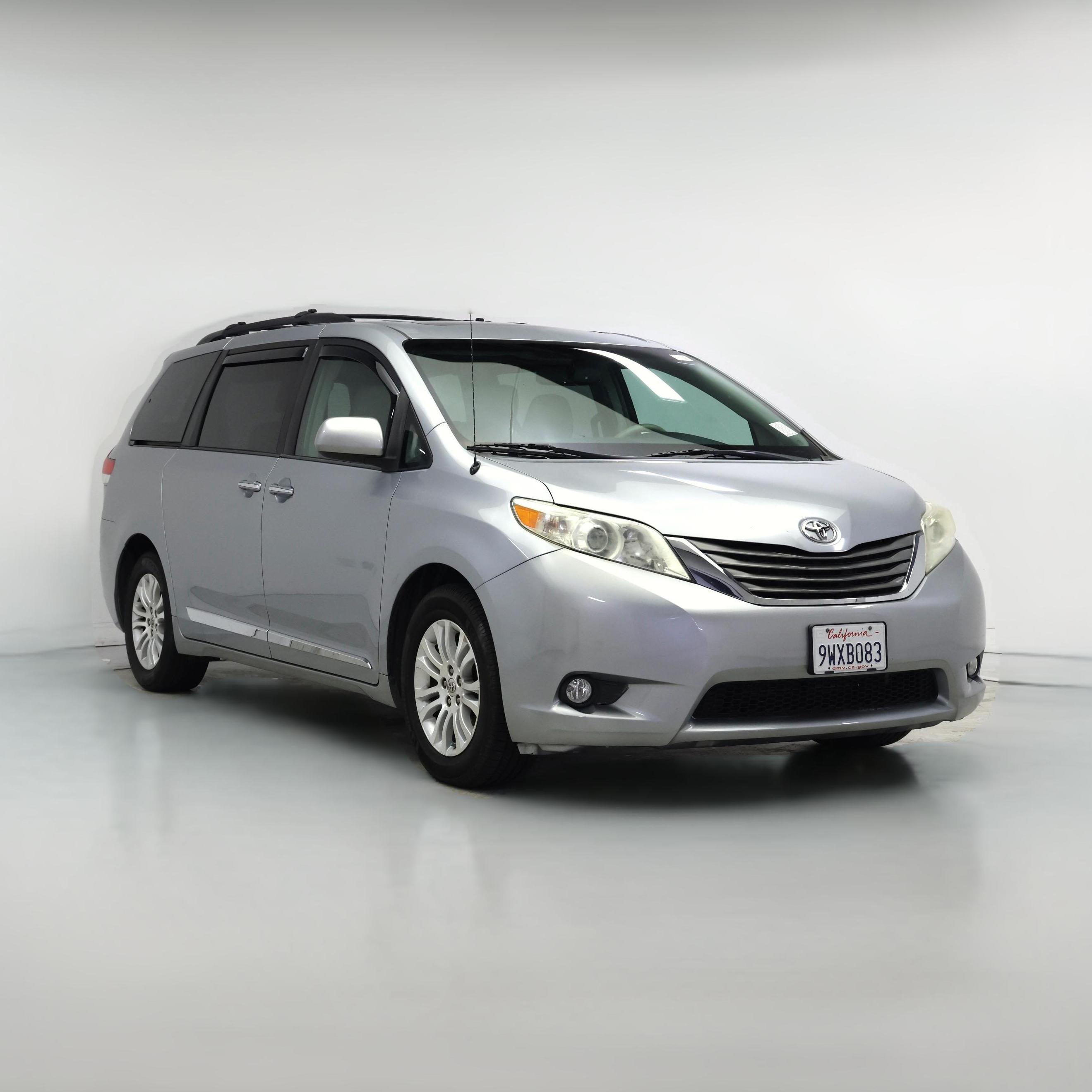 Thumbnail: 2014 Toyota Sienna - 1