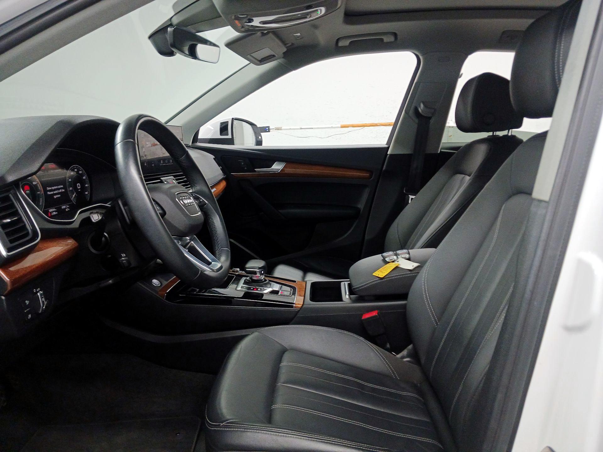 Thumbnail: 2021 Audi Q5 - 11