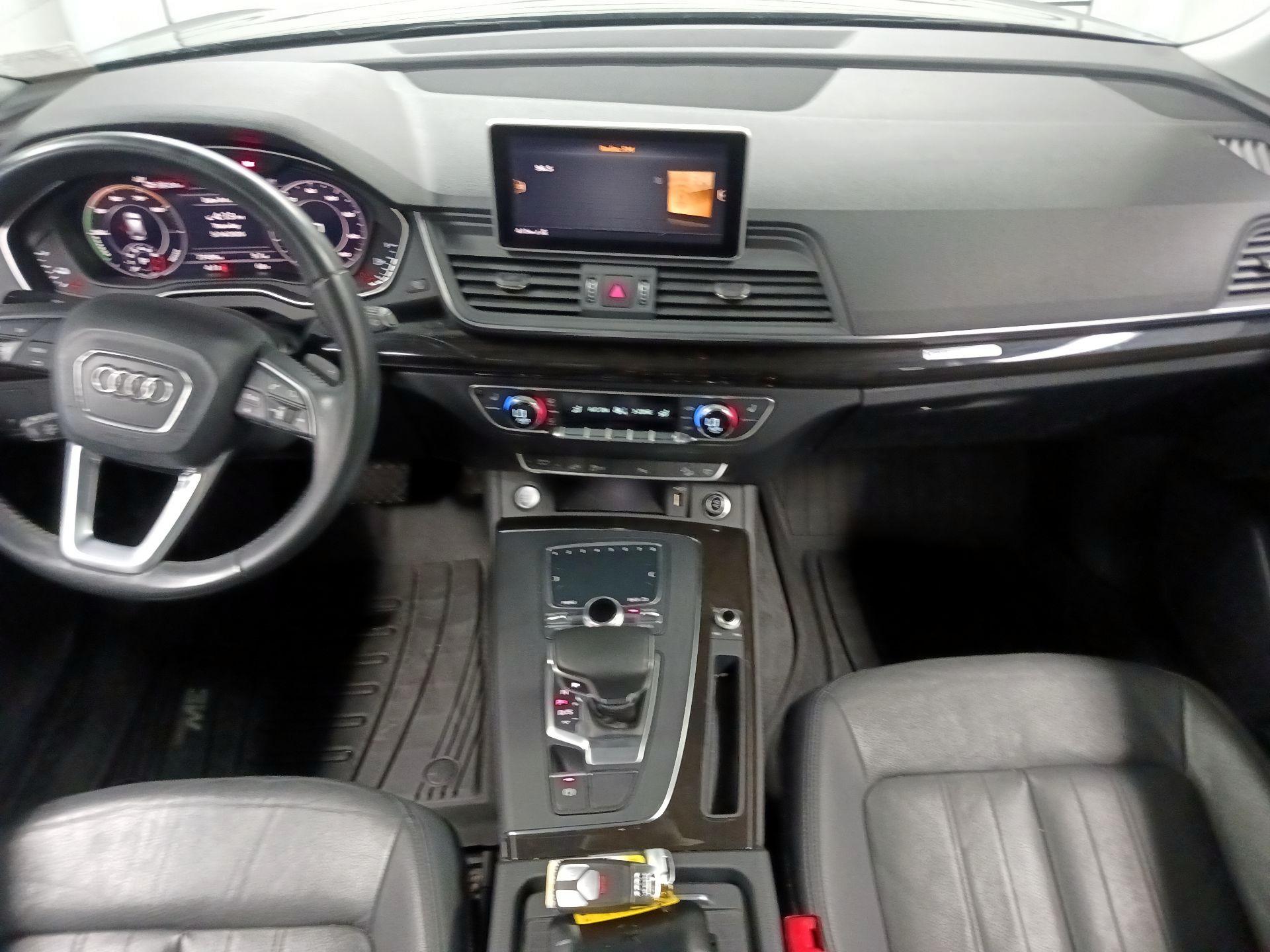 Thumbnail: 2020 Audi Q5 - 9