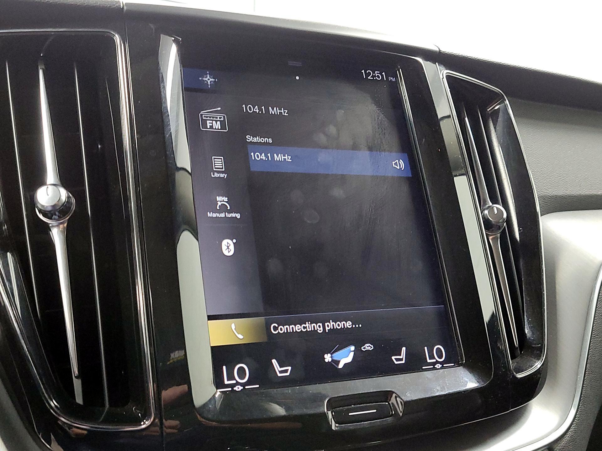 Thumbnail: 2019 Volvo XC60 - 14