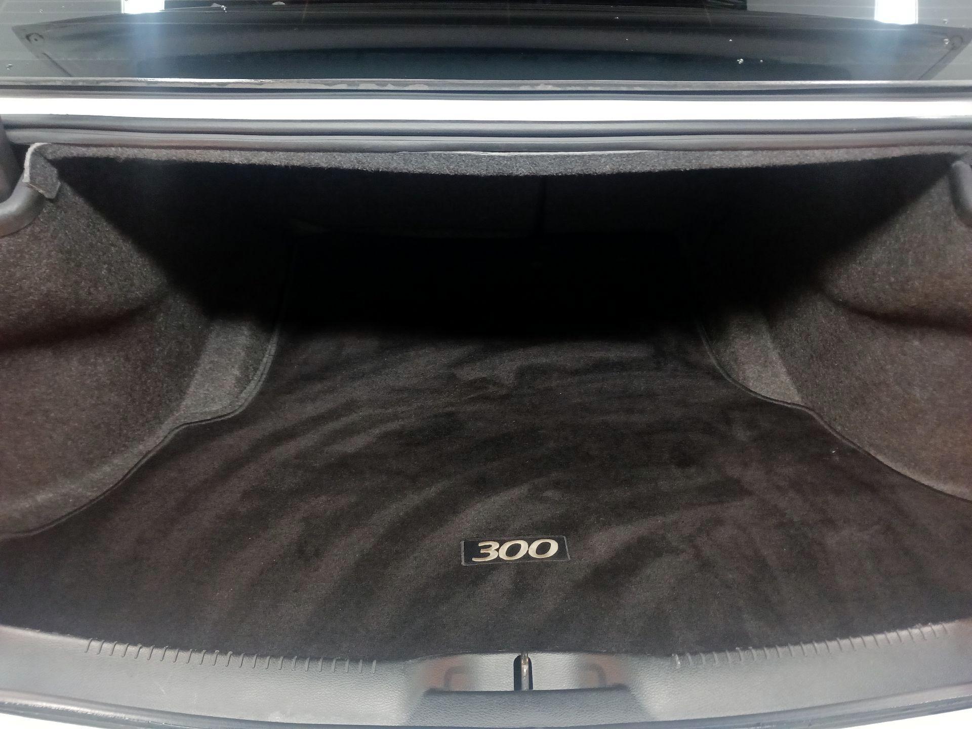 Thumbnail: 2022 Chrysler 300 - 19