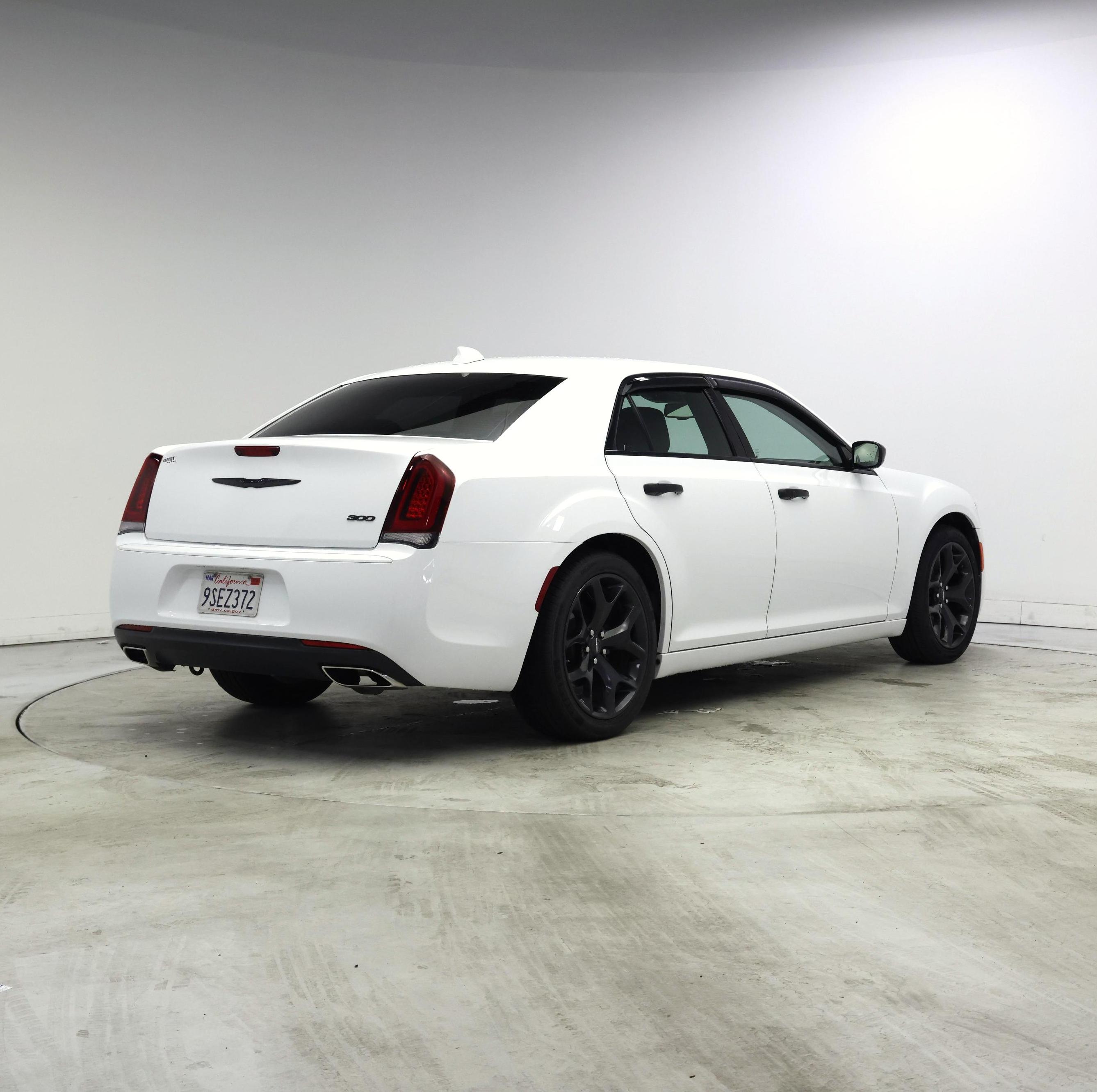 Thumbnail: 2022 Chrysler 300 - 8