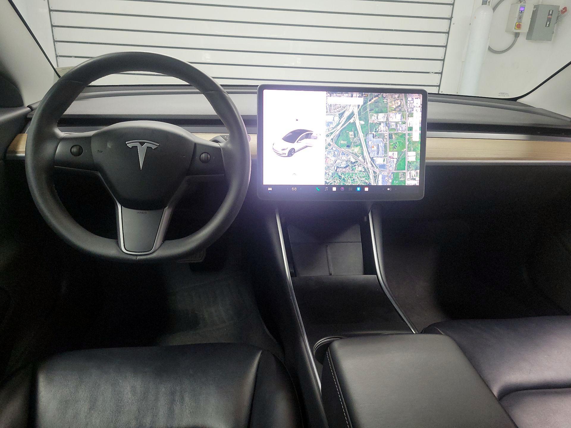 Thumbnail: 2020 Tesla Model 3 - 9