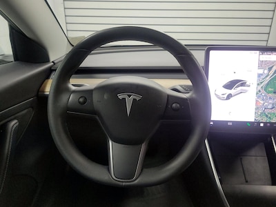 Steering Wheel & Instrument Cluster (On)