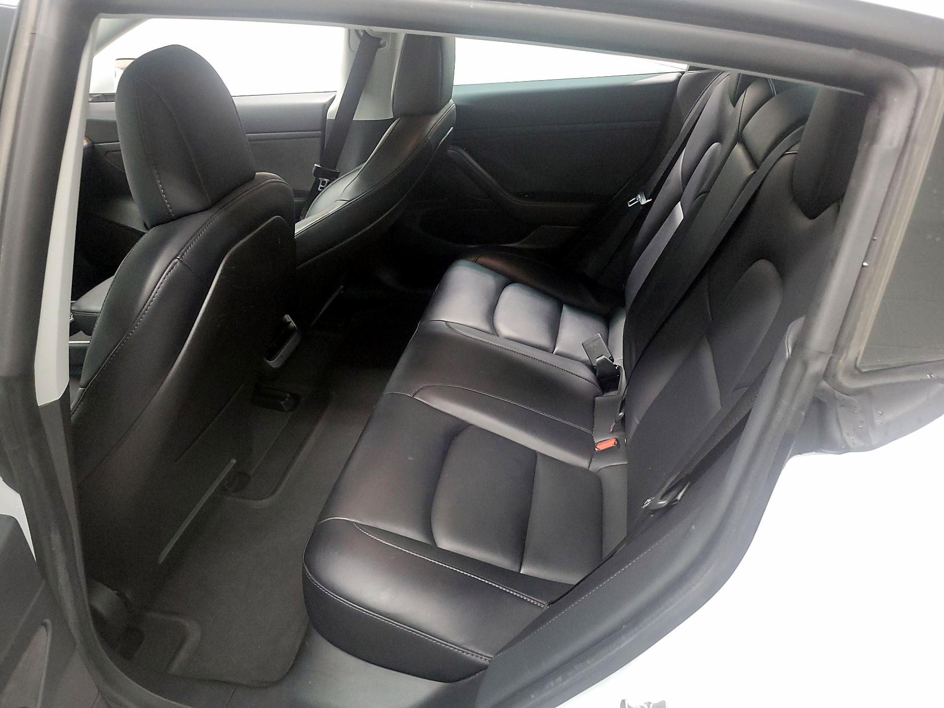 Thumbnail: 2020 Tesla Model 3 - 18