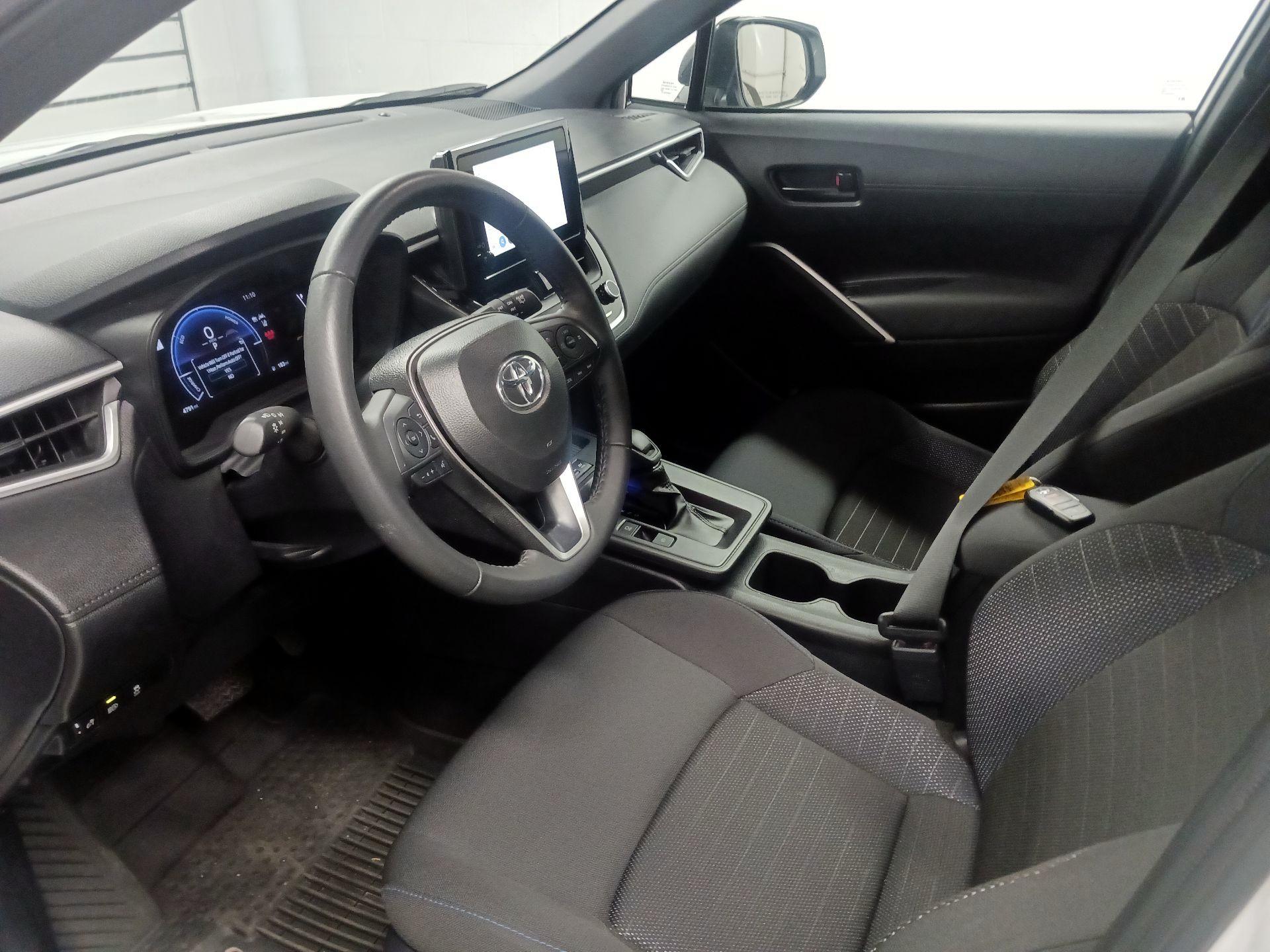 Thumbnail: 2026 Toyota Corolla Cross - 11