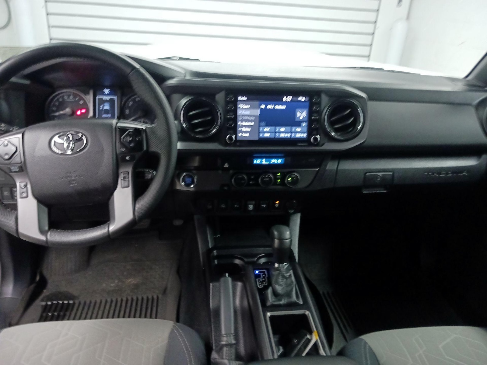 2021 Toyota Tacoma TRD Sport - Photo 10