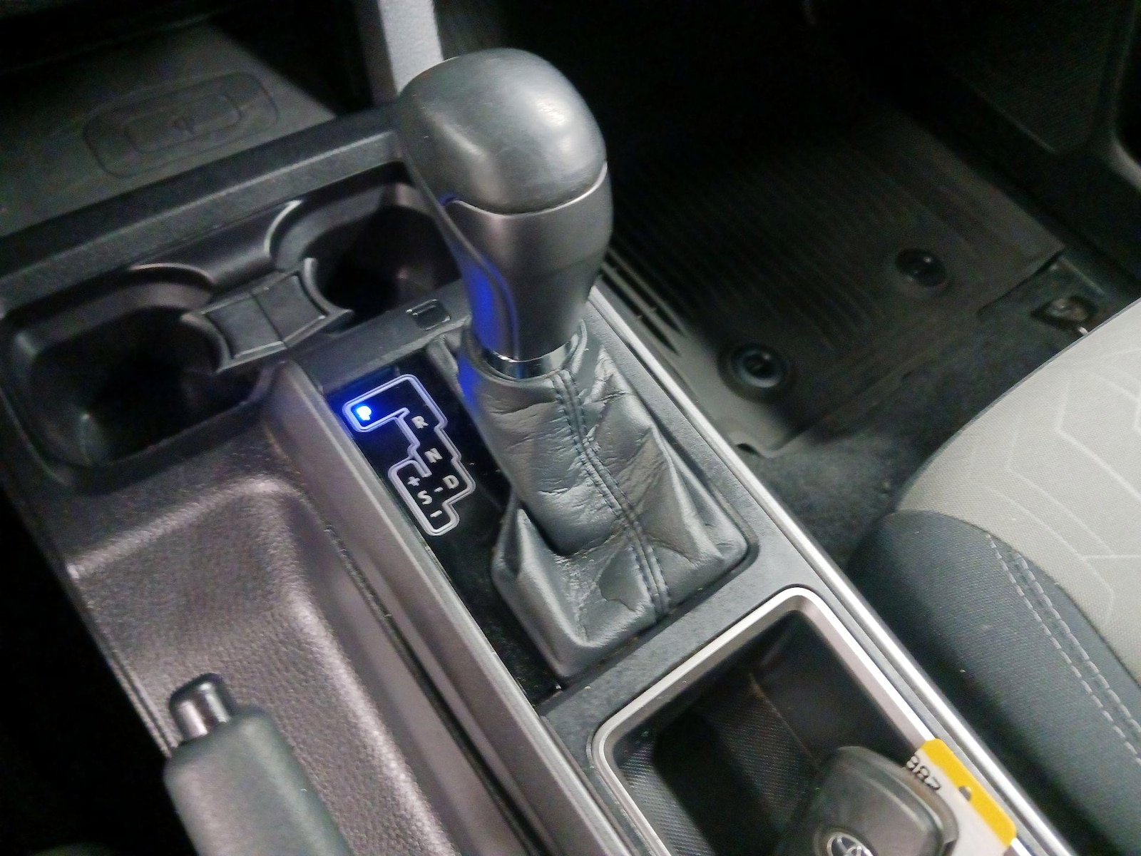 2021 Toyota Tacoma TRD Sport - Photo 16