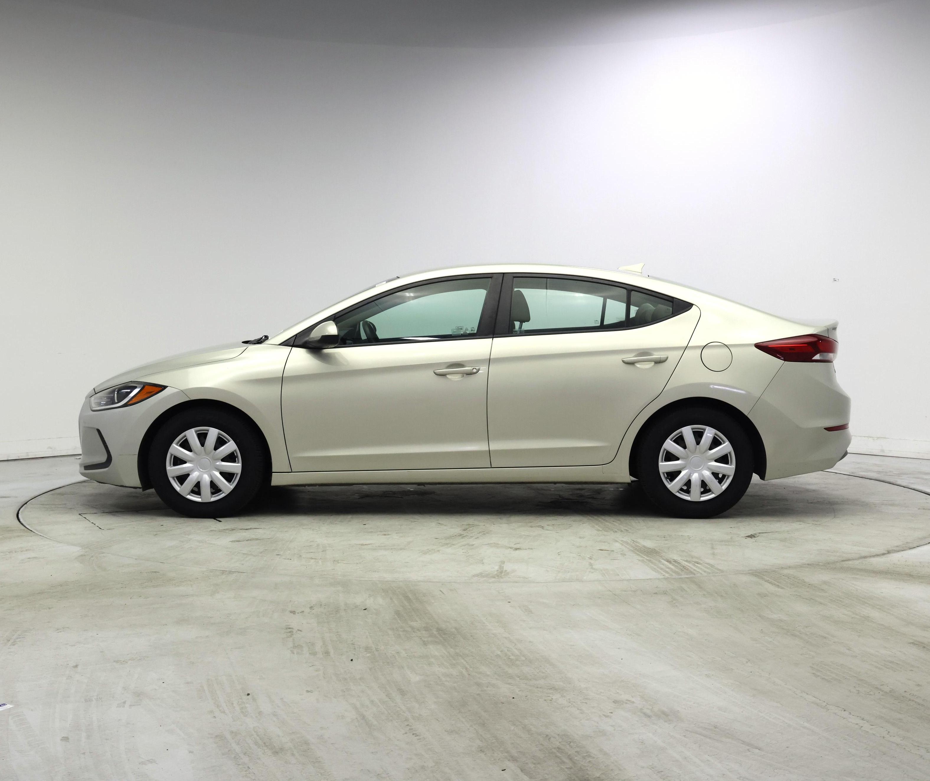 Thumbnail: 2017 Hyundai Elantra - 3