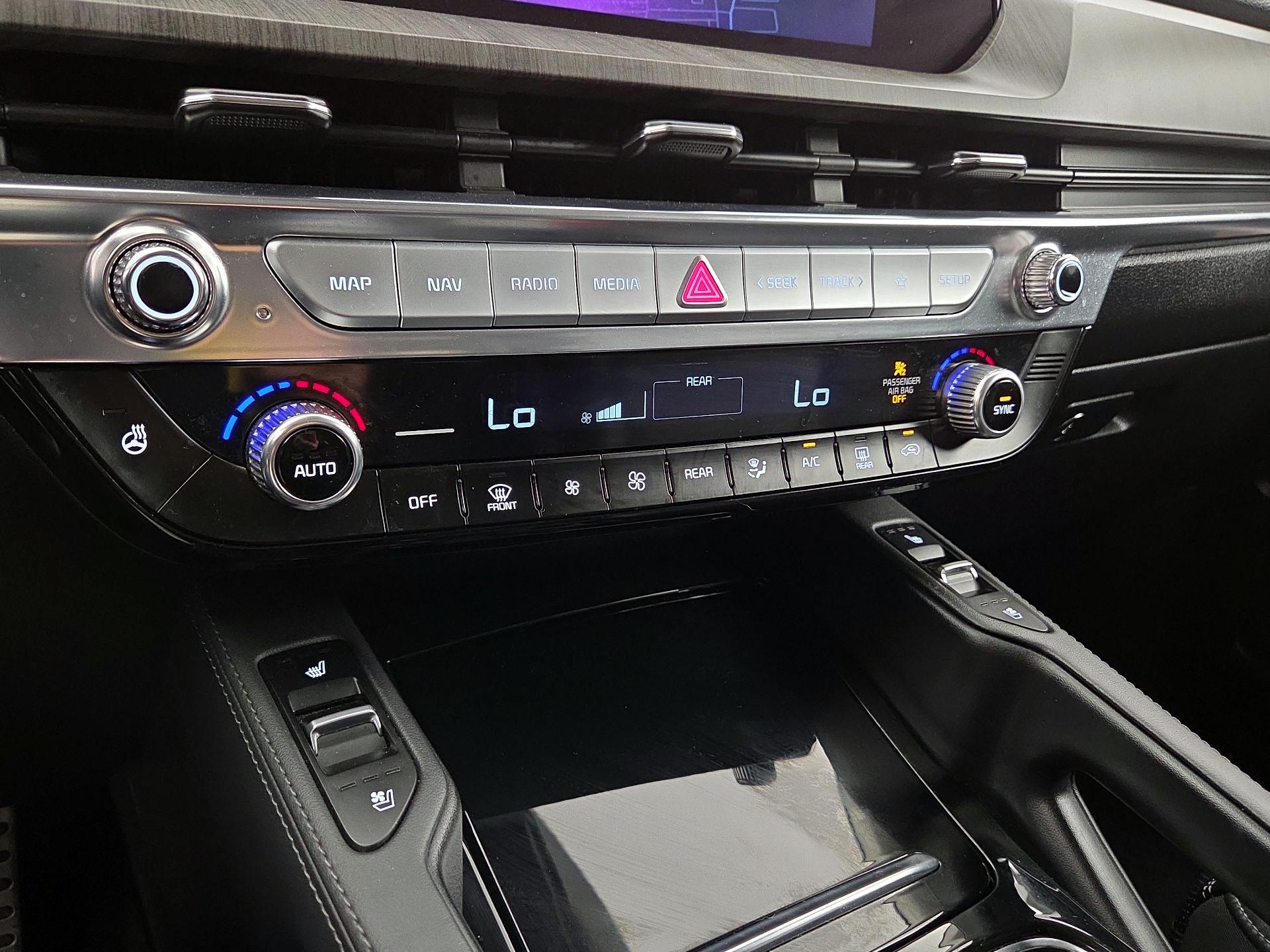 Thumbnail: 2023 Kia Telluride - 17