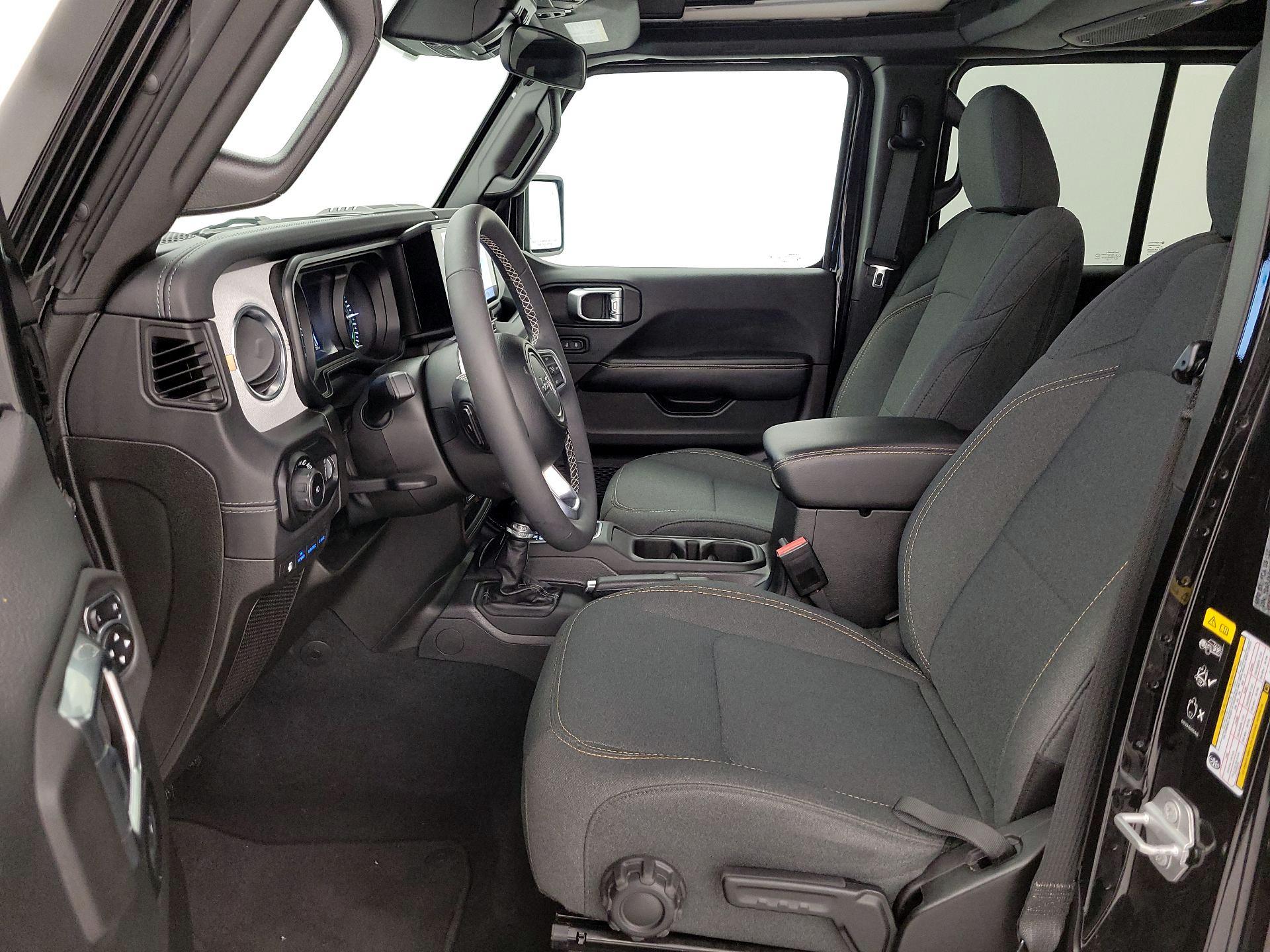 Thumbnail: 2025 Jeep Wrangler - 11