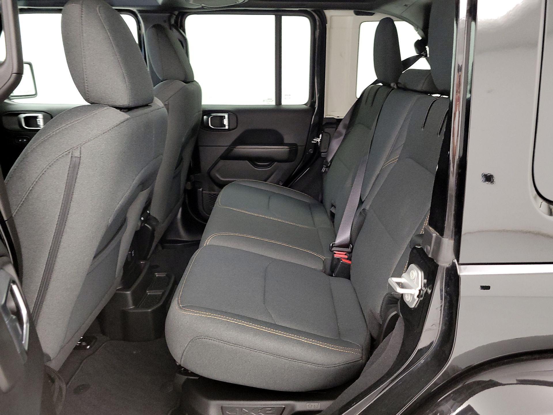 Thumbnail: 2025 Jeep Wrangler - 19