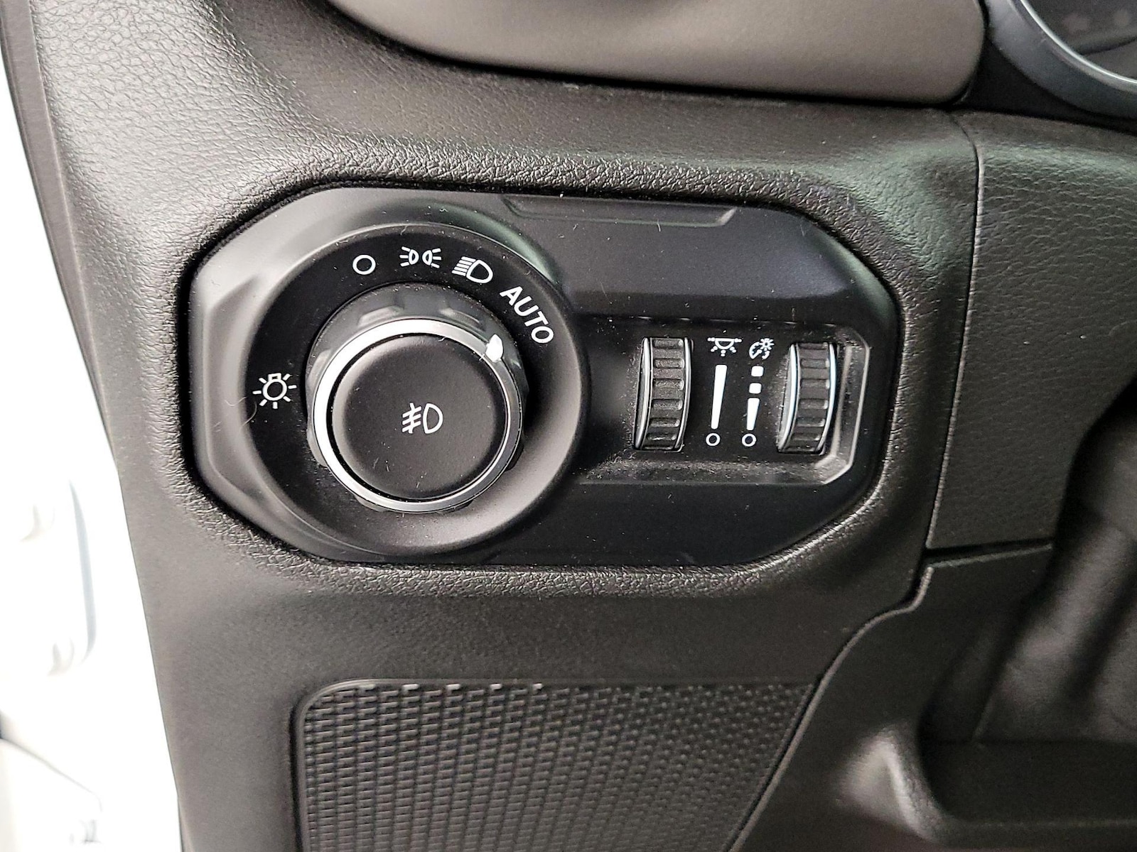 2021 Jeep Wrangler Unlimited Sahara - Photo 14