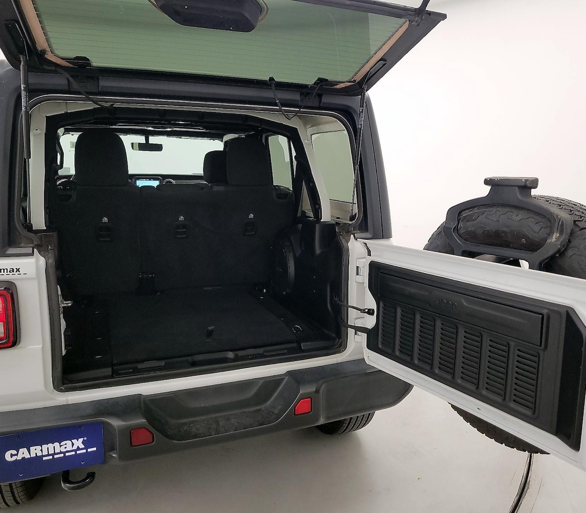 Trunk/Cargo (Seats Up)