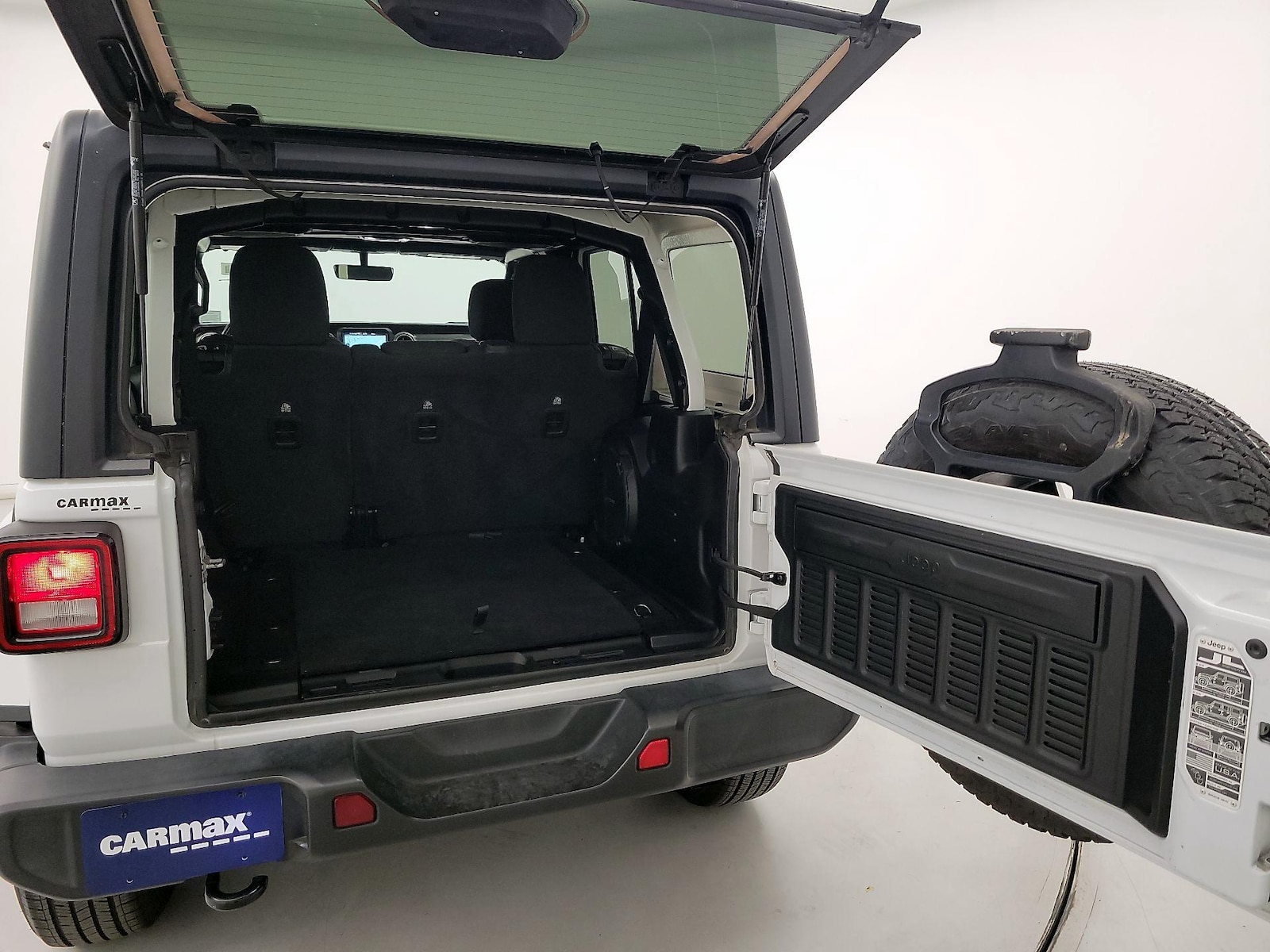 2021 Jeep Wrangler Unlimited Sahara - Photo 22