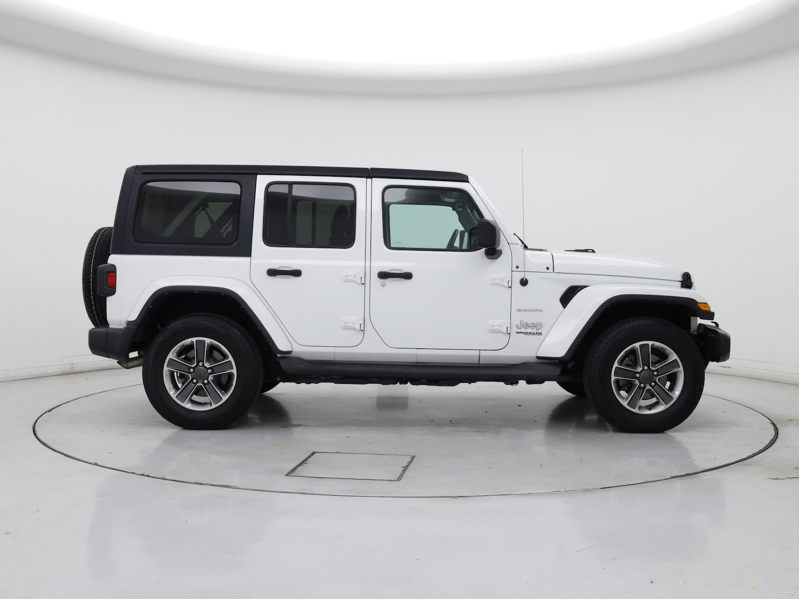 2021 Jeep Wrangler Unlimited Sahara - Photo 8