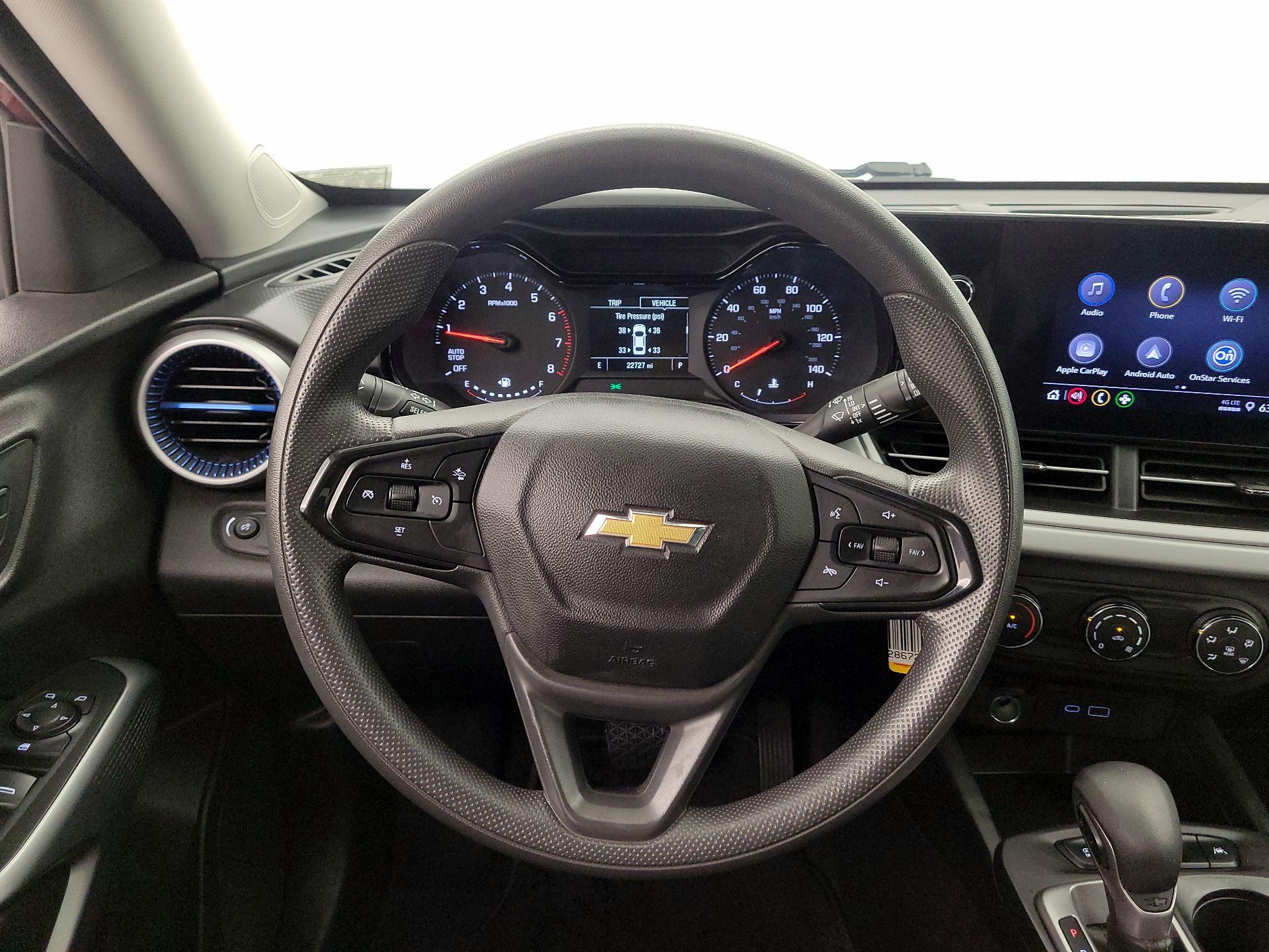 Thumbnail: 2024 Chevrolet Trax - 10