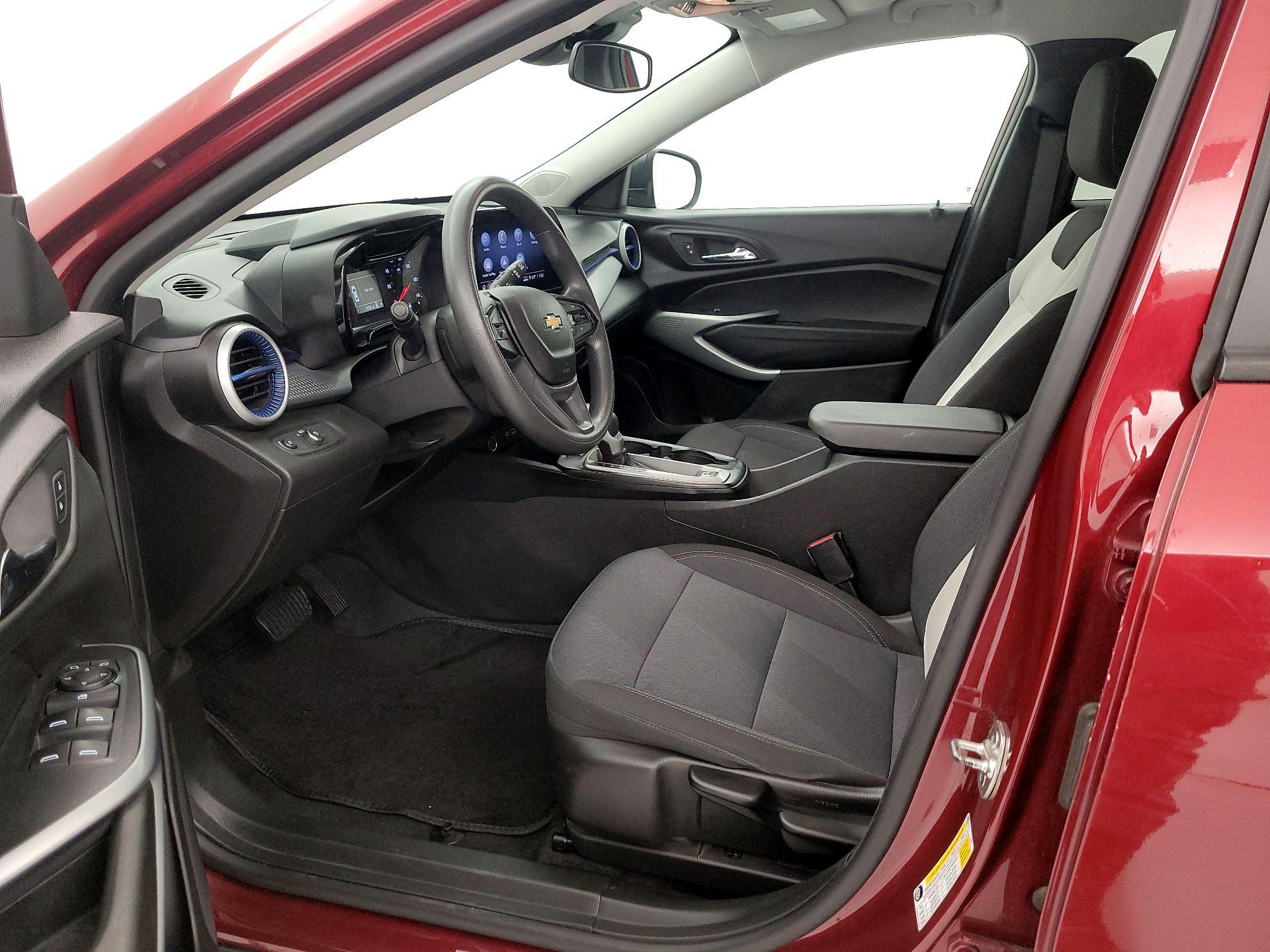 Thumbnail: 2024 Chevrolet Trax - 11