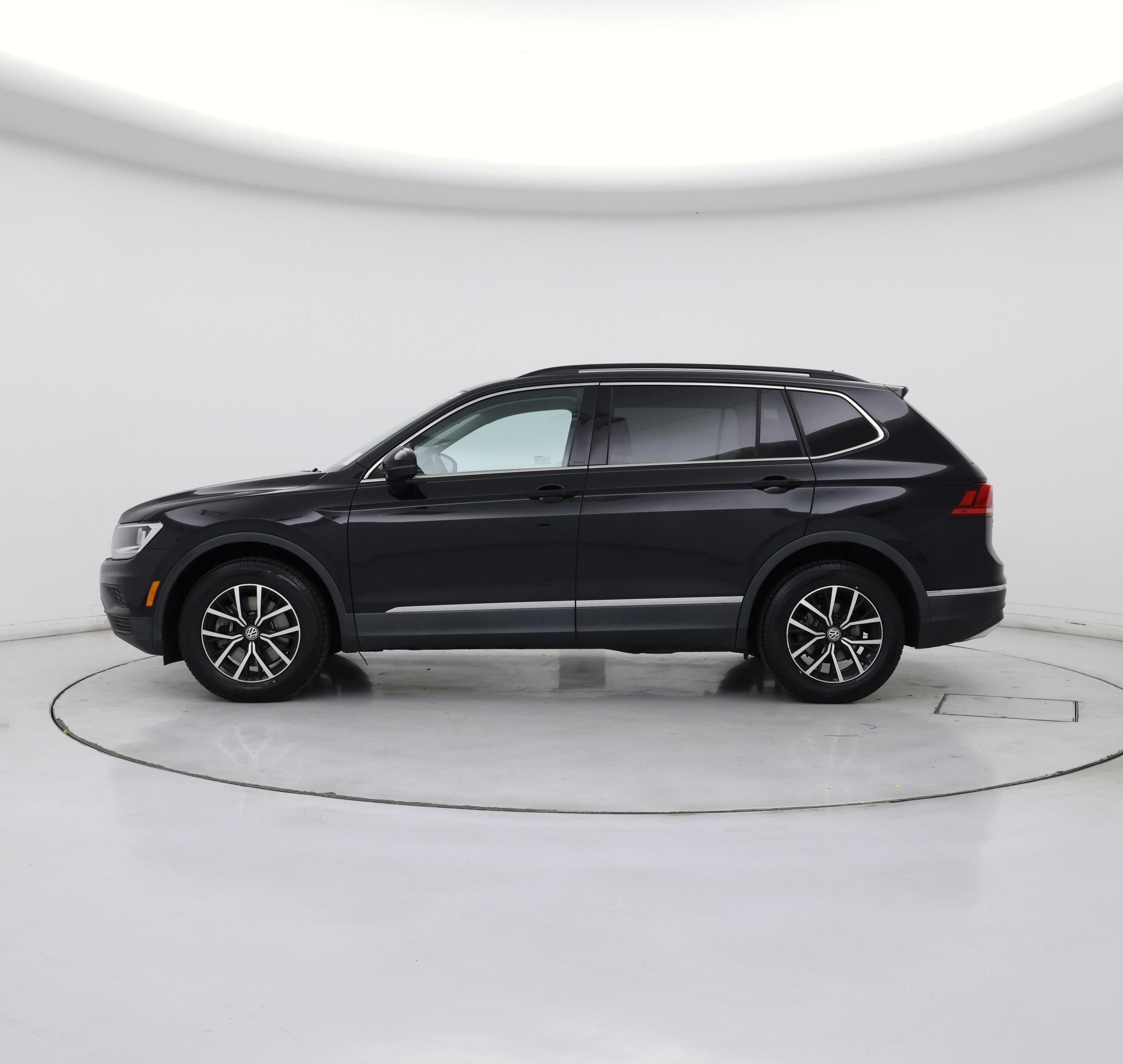 Thumbnail: 2021 Volkswagen Tiguan - 3