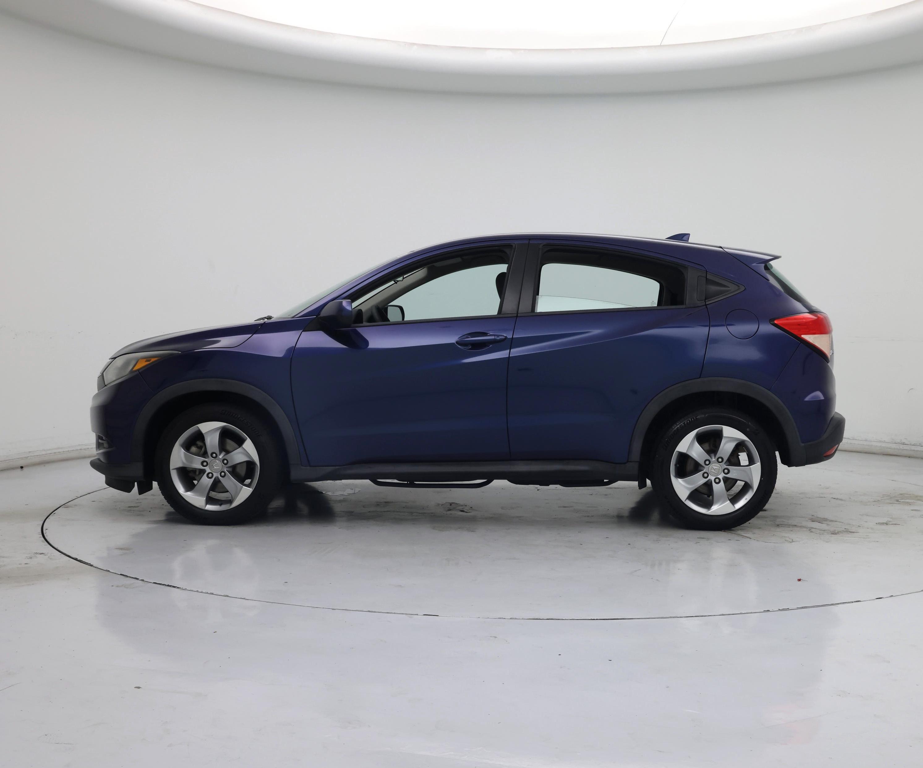 Thumbnail: 2017 Honda HR-V - 3