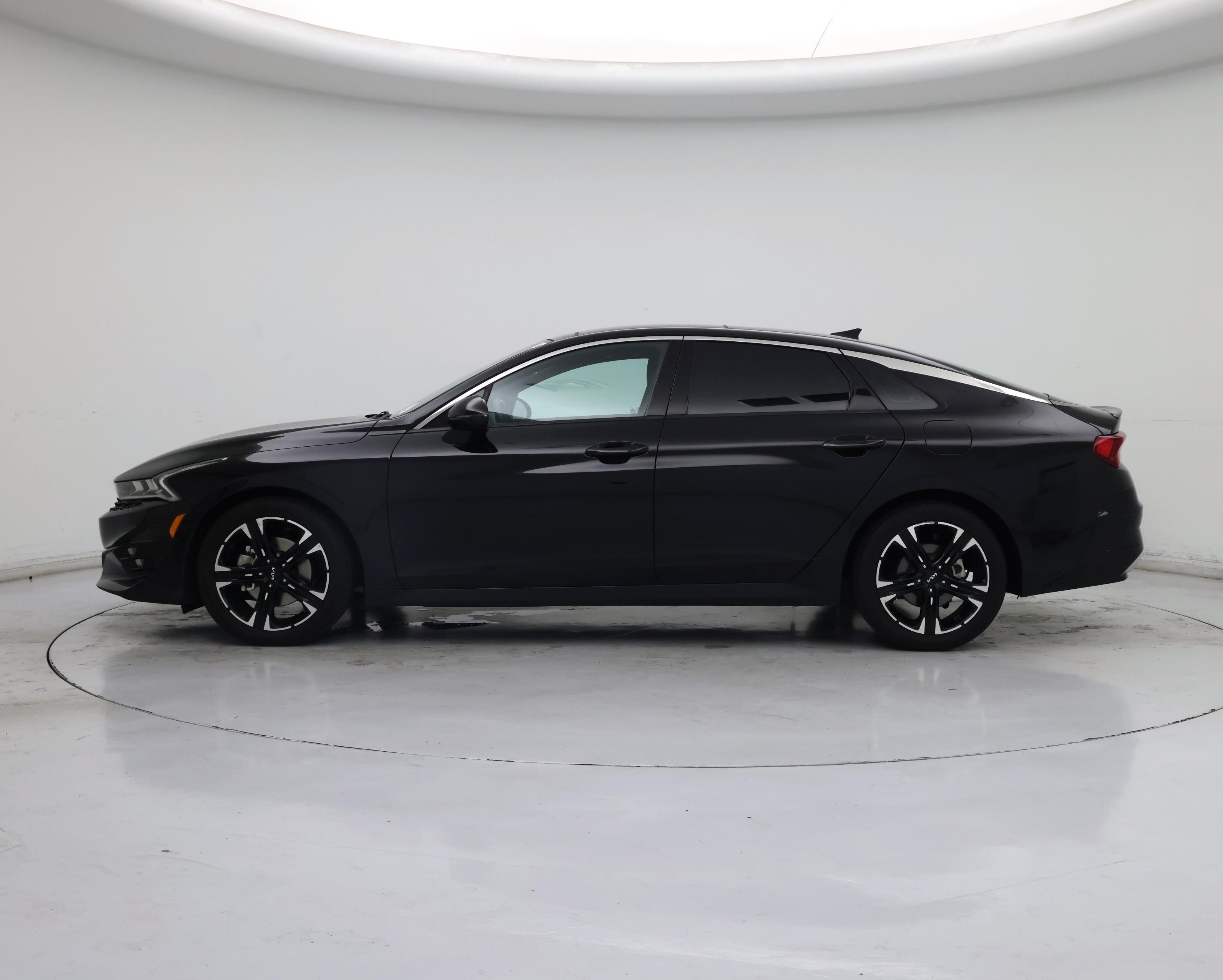 Thumbnail: 2022 Kia K5 - 3