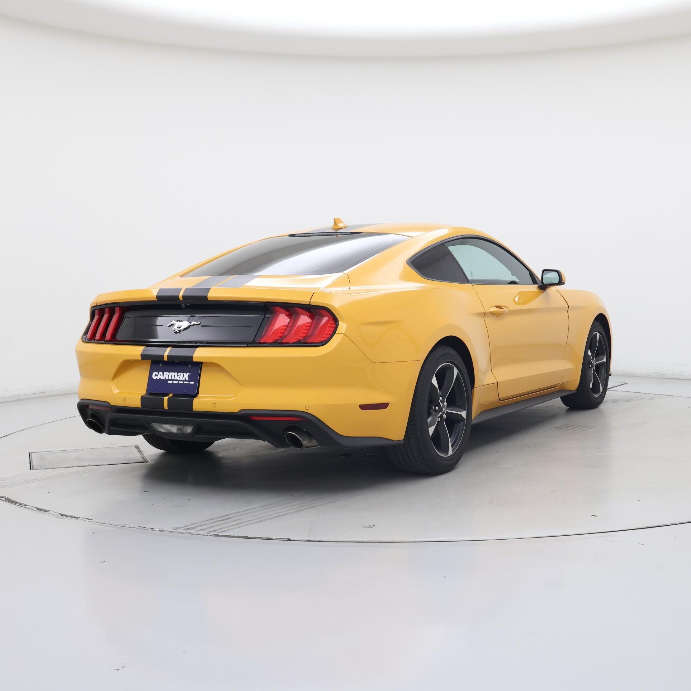 Thumbnail: 2022 Ford Mustang - 8
