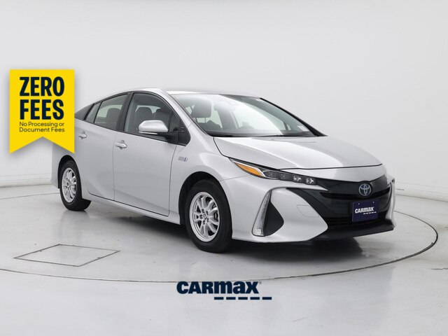 Silver 2022 Toyota Prius Prime XLE FWD Hatchback Front-Wheel Drive Automatic