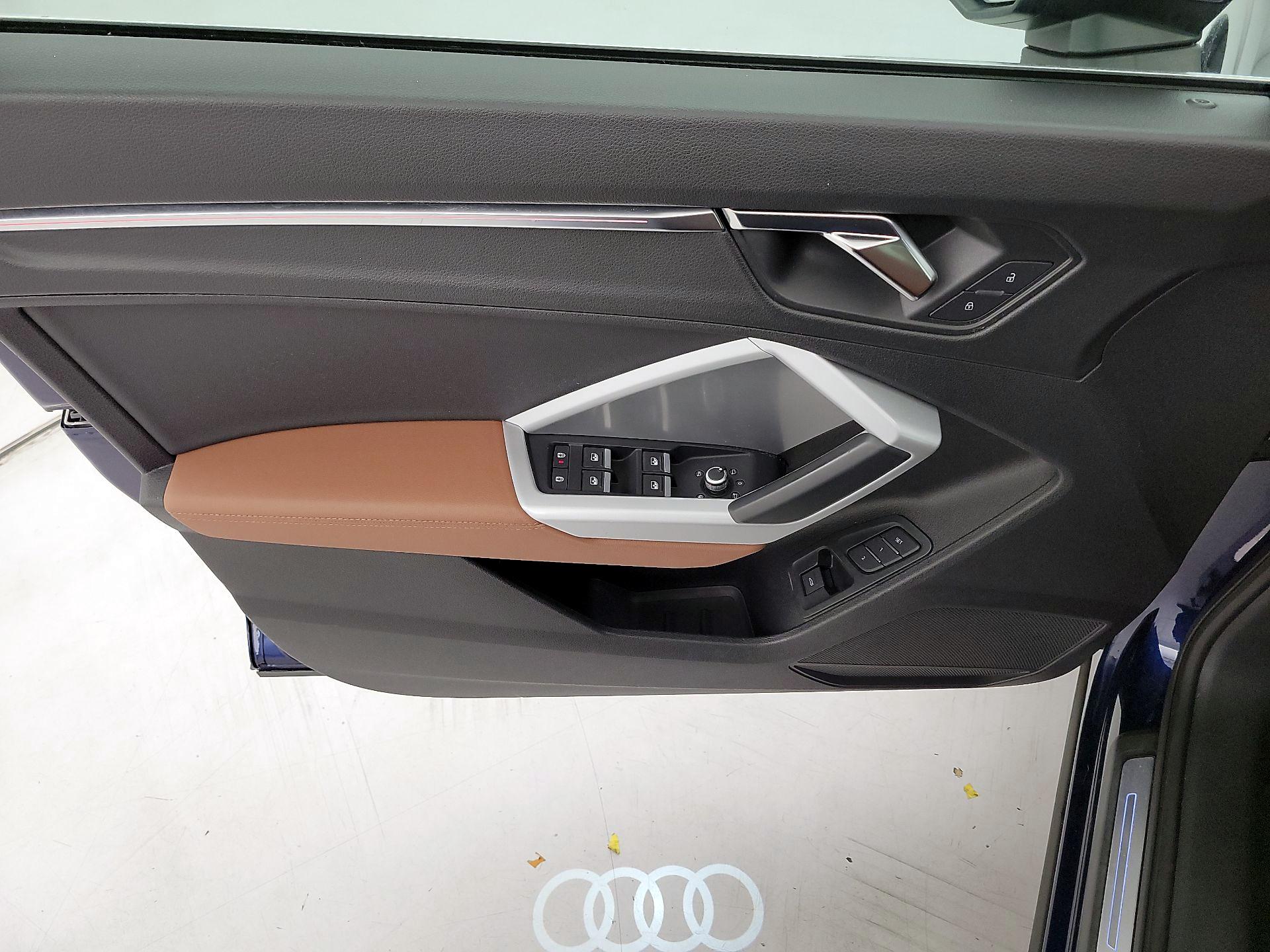 Thumbnail: 2022 Audi Q3 - 12