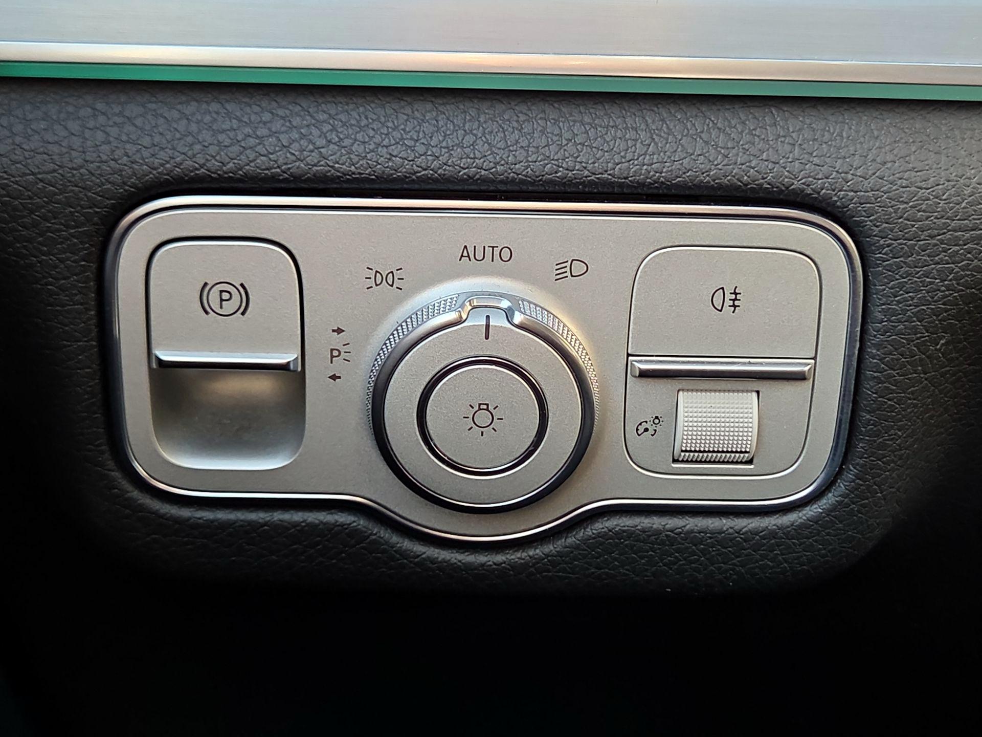 Thumbnail: 2021 Mercedes-Benz GLE - 11