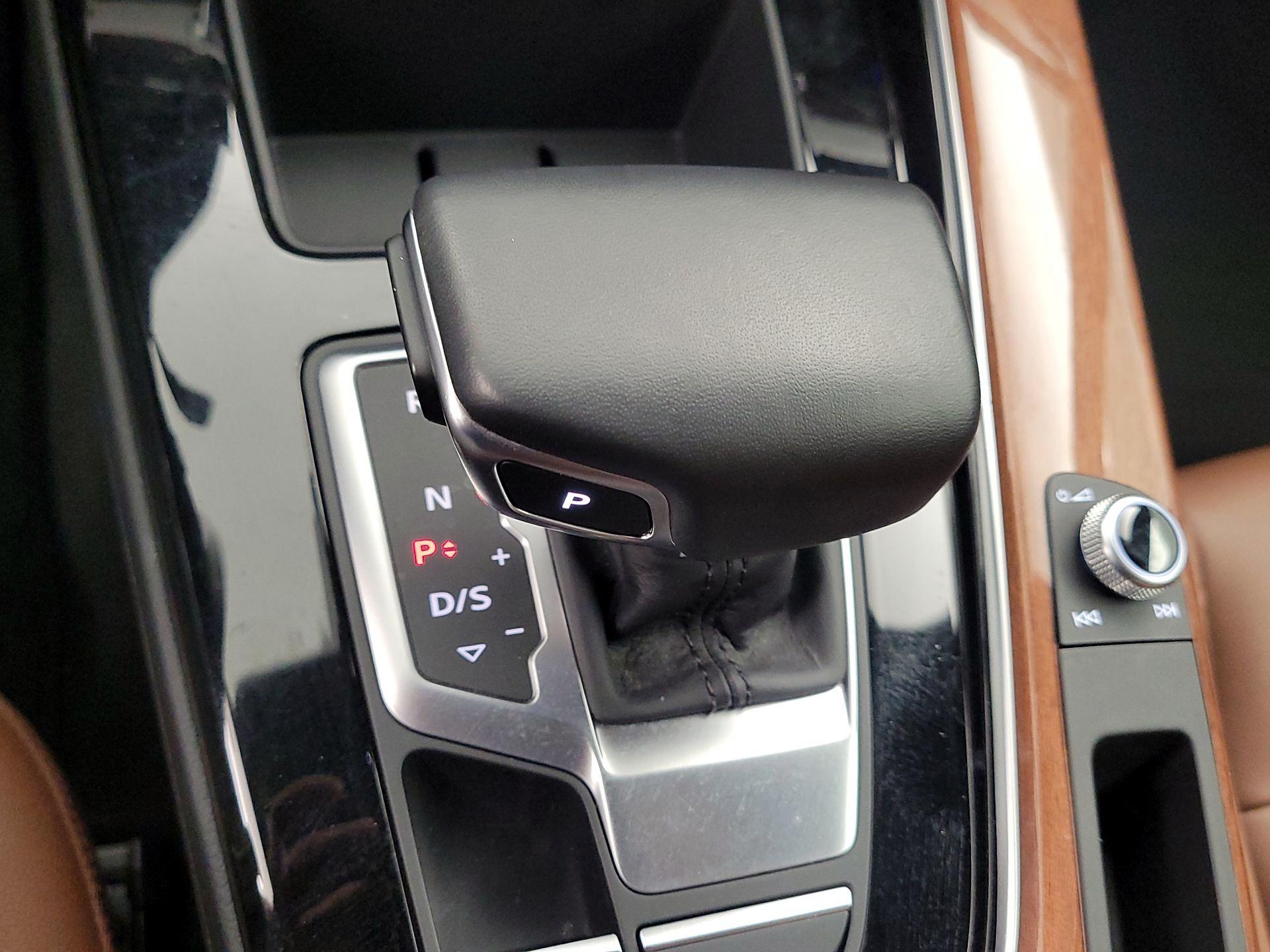 Thumbnail: 2022 Audi A4 - 17