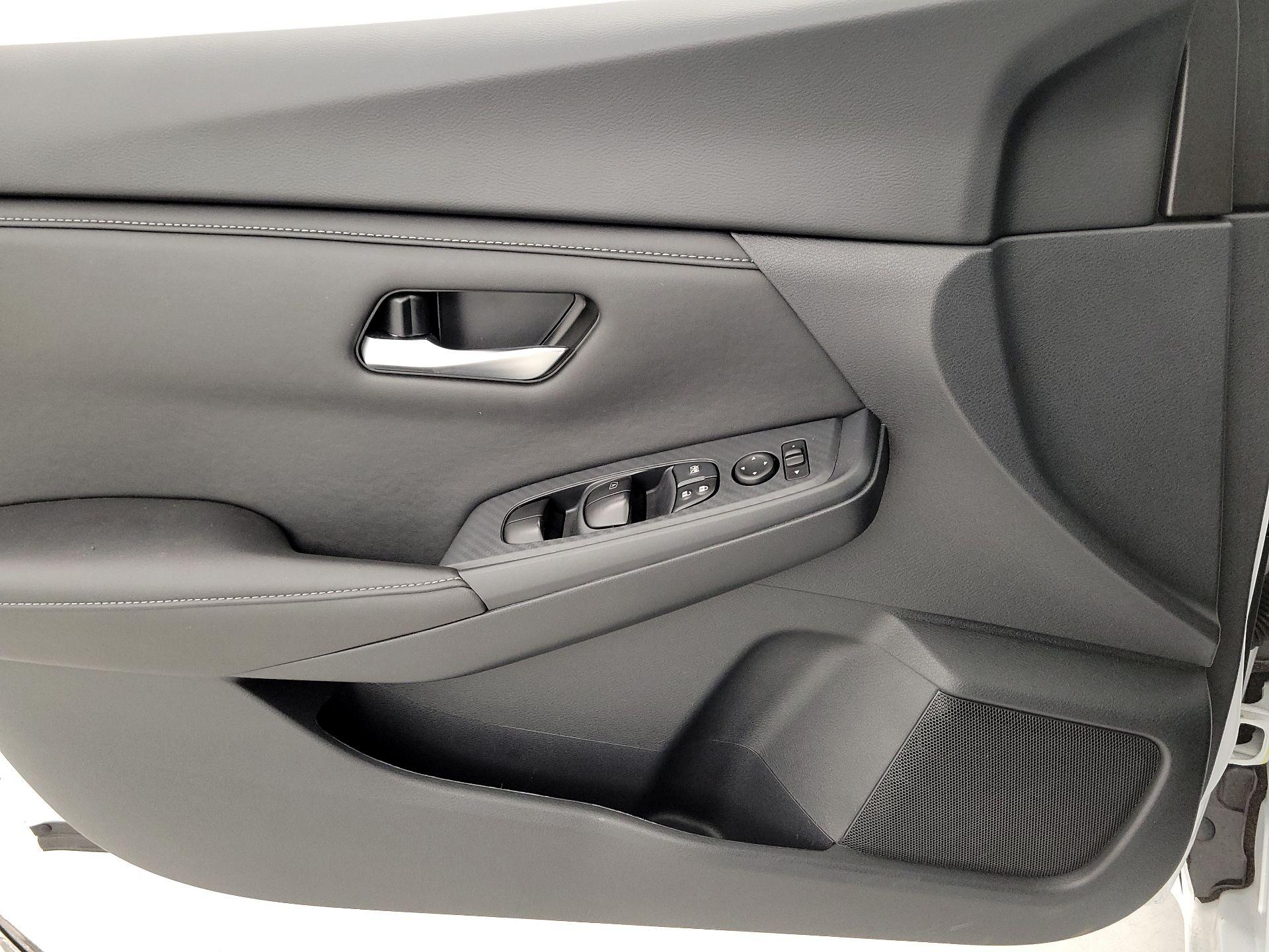 Thumbnail: 2025 Nissan Sentra - 12